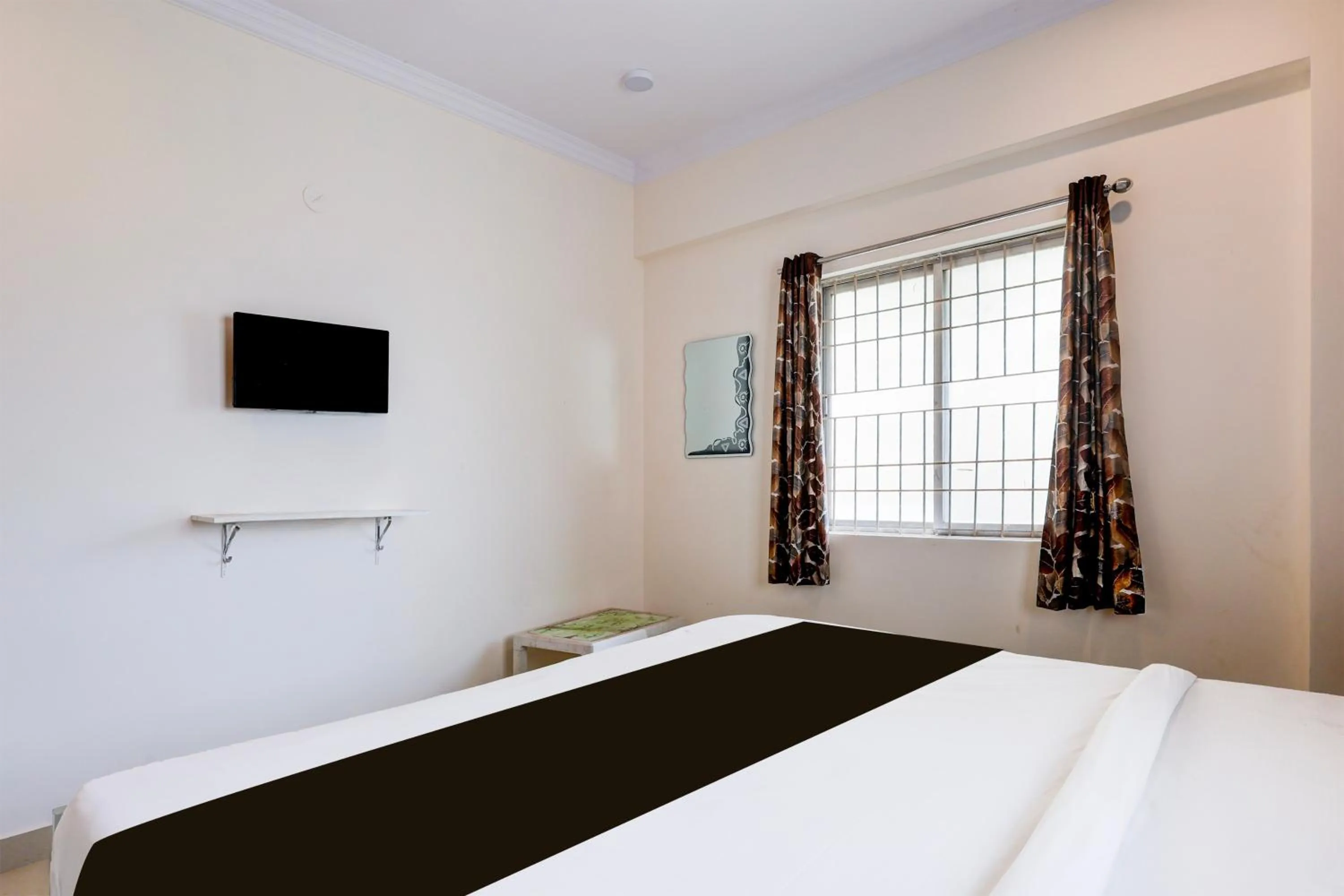 Bedroom, Bed in Hotel O Sai Nivas