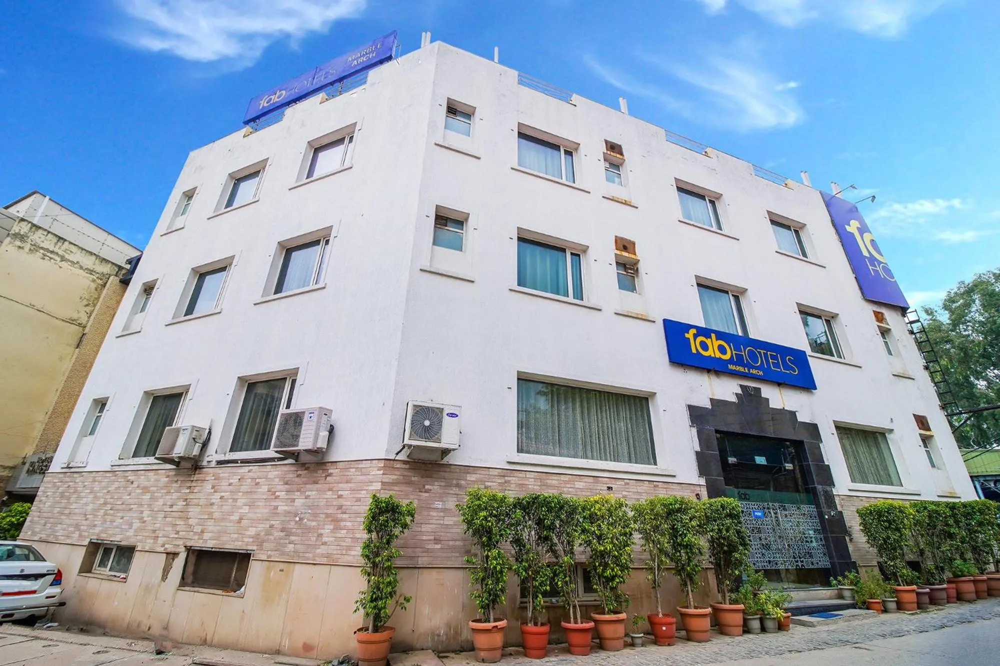 FabHotel Marble Arch Karol Bagh
