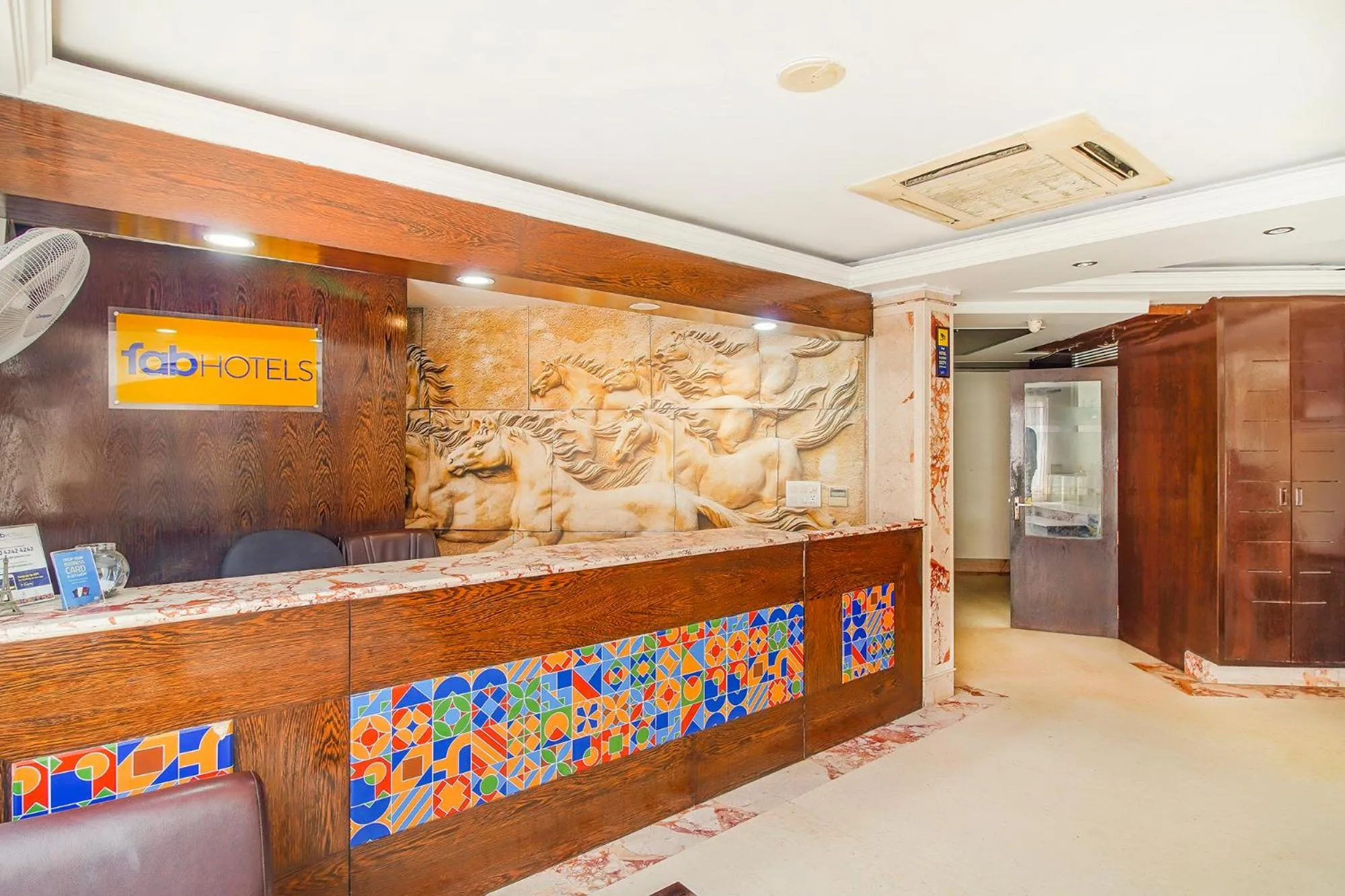 Lobby or reception in FabHotel Marble Arch Karol Bagh