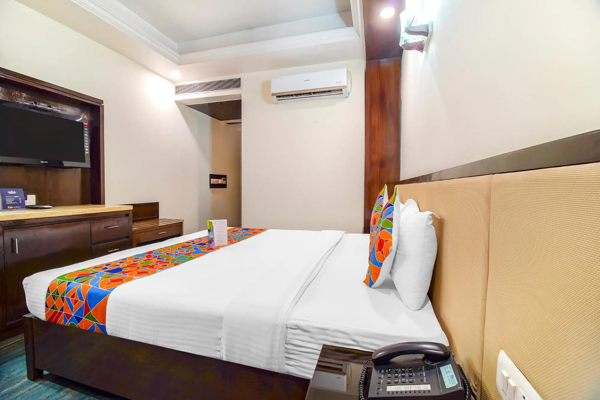 Bed in FabHotel Marble Arch Karol Bagh