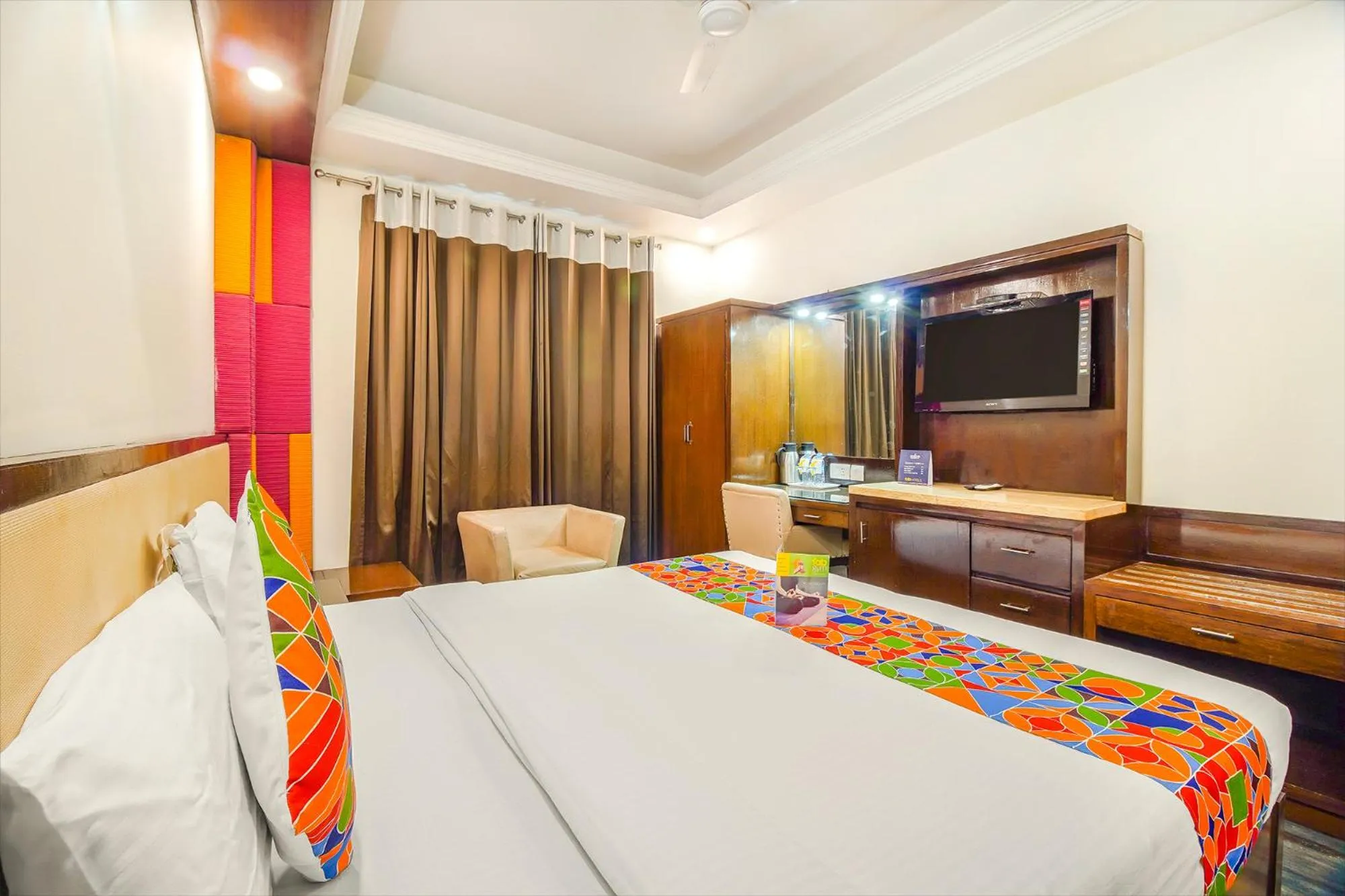 Bed in FabHotel Marble Arch Karol Bagh