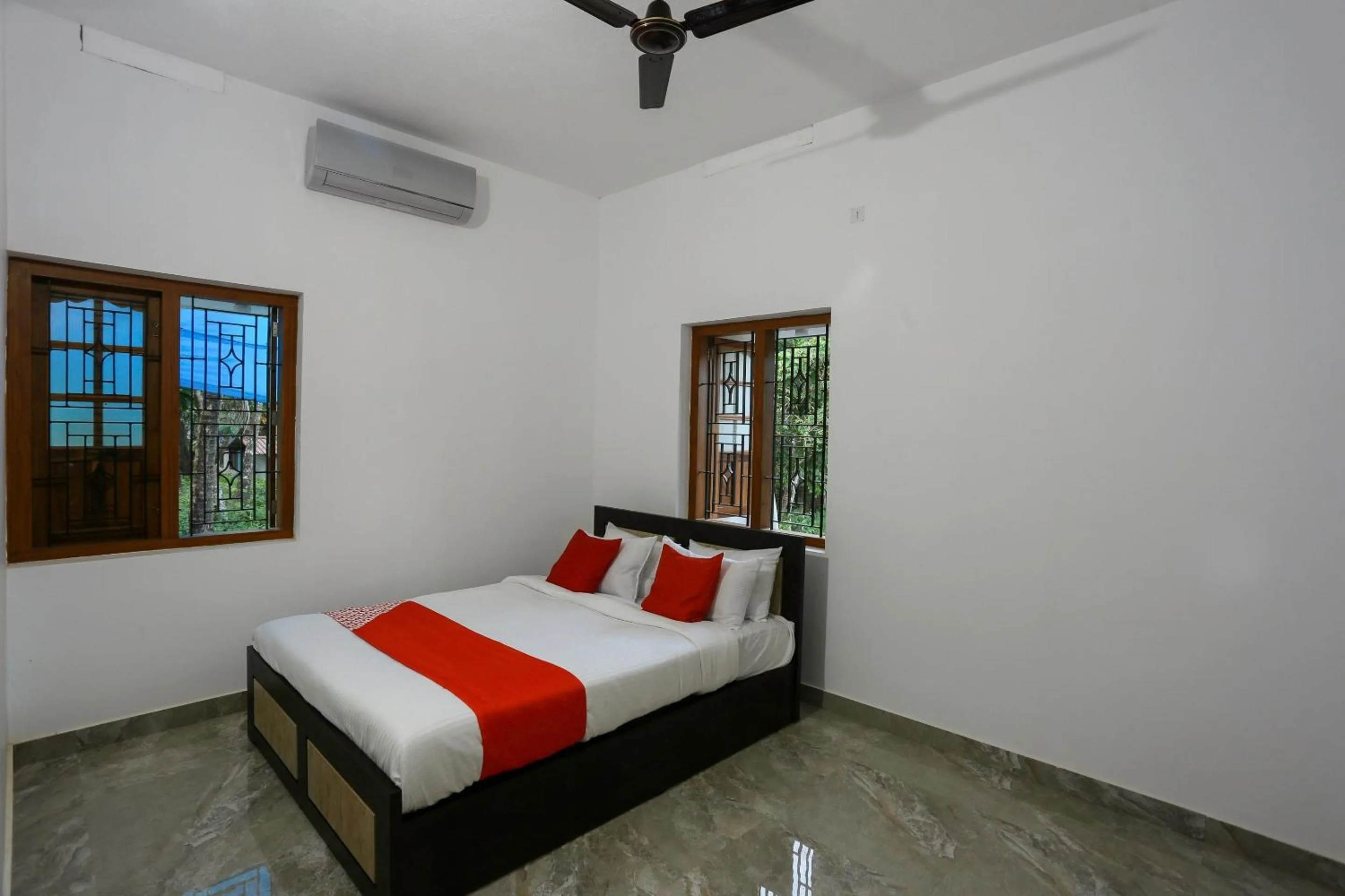 Bedroom, Bed in Hotel O Al Ameen Residency