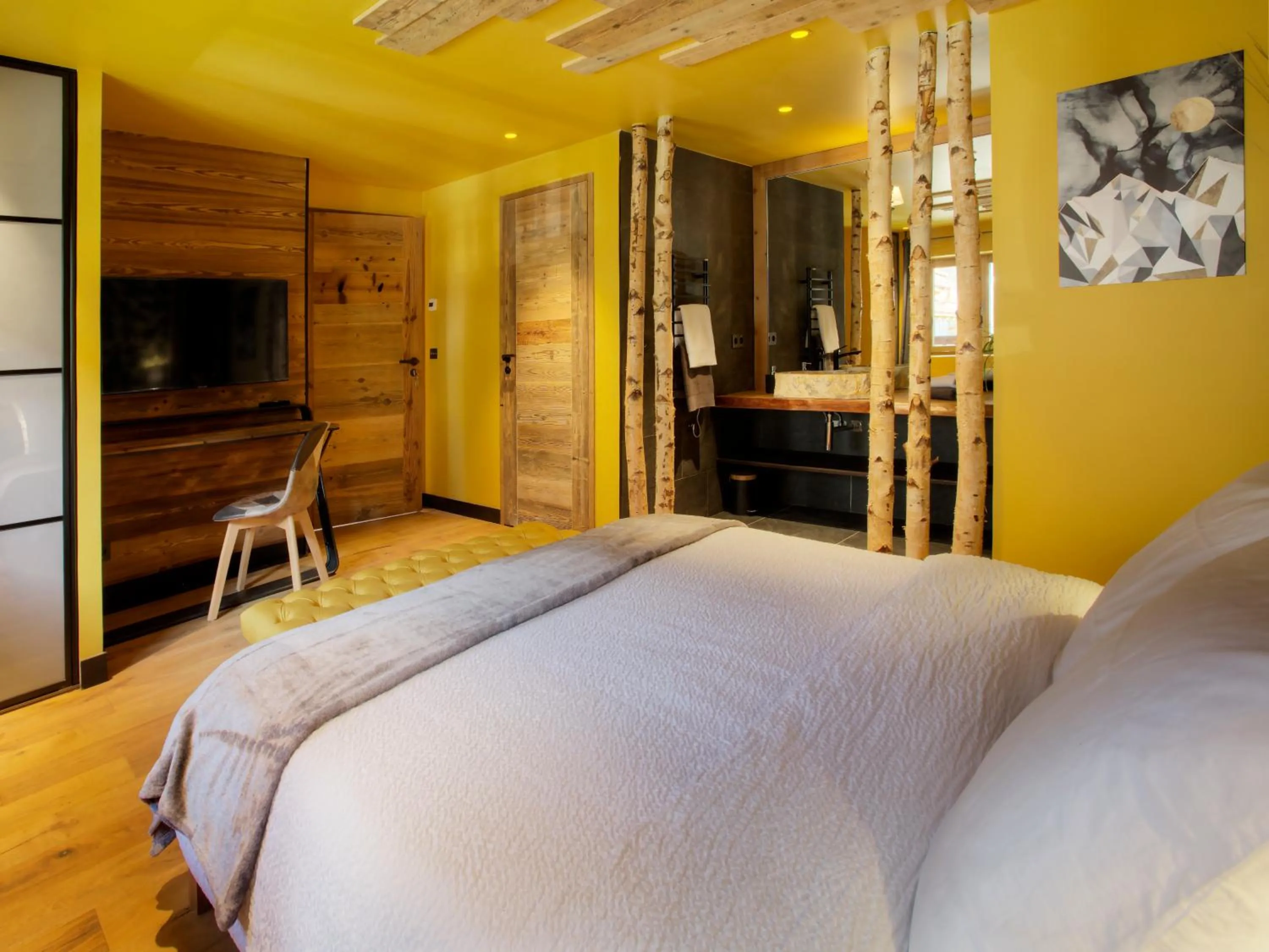 Bed in CHALET 1703 - Refuge Alpin avec Spa & Sauna - l'esprit maison au Coeur des Alpes - Adults Only