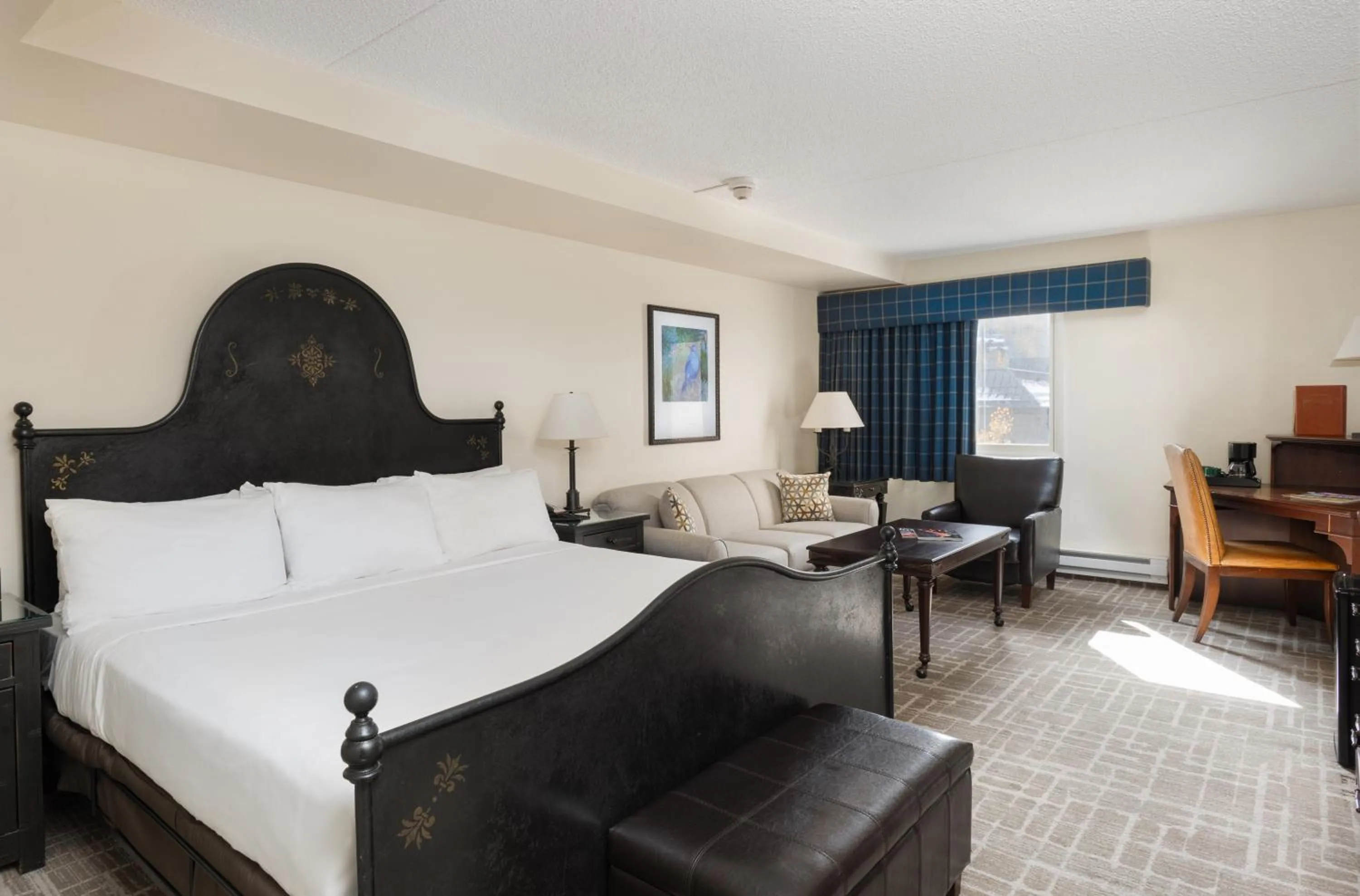 Bed in Evergreen Lodge at Vail