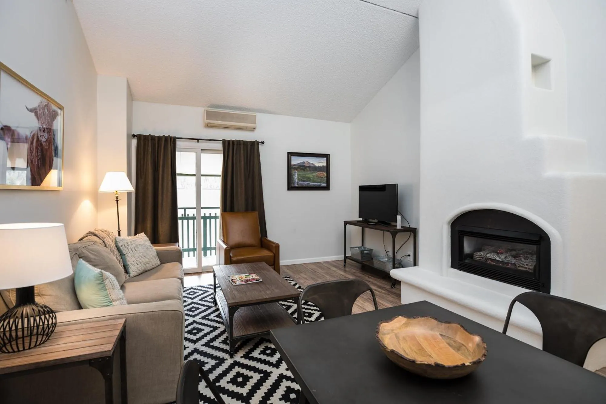 Living room in Evergreen Lodge at Vail