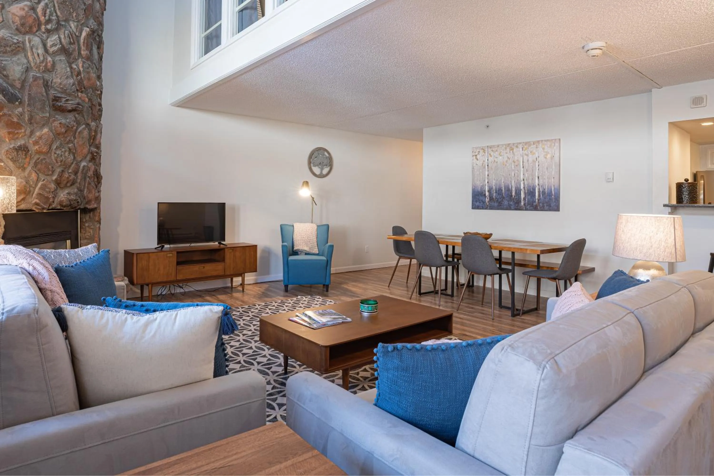 Living room in Evergreen Lodge at Vail