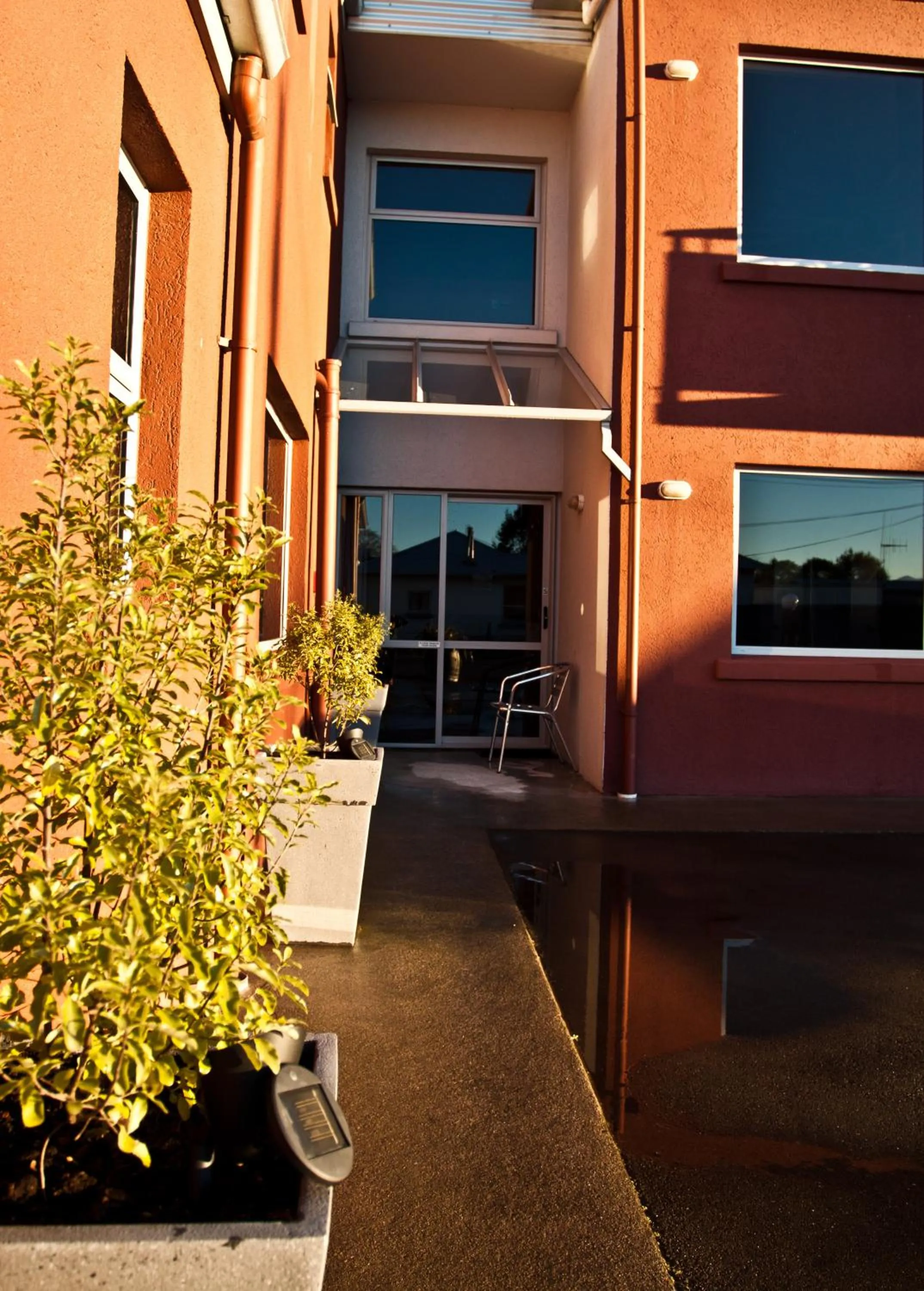 Facade/entrance in Phoenix Motels