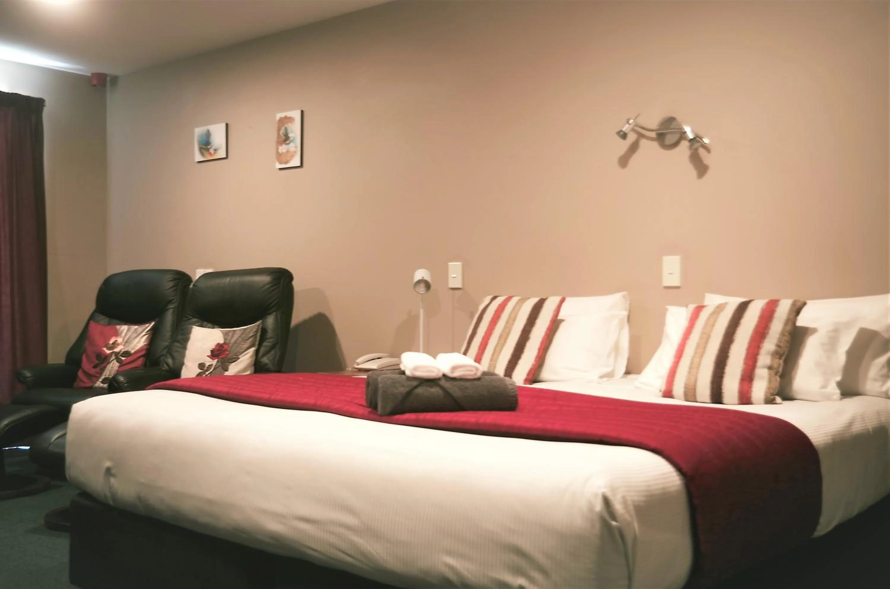 Bed in Phoenix Motels