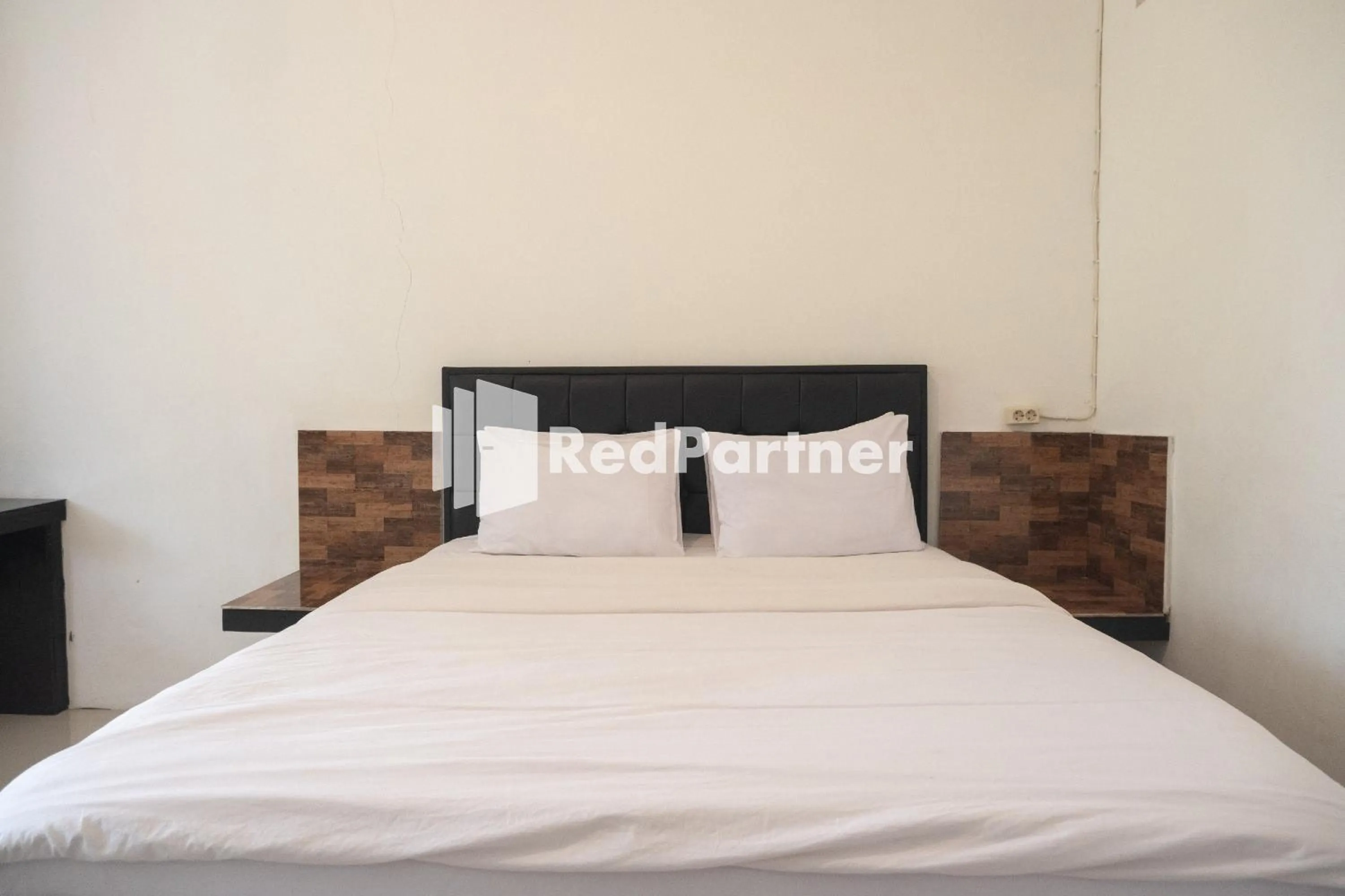Bedroom, Bed in Homestay C9 Exclusive Kaliurang Yogyakarta Mitra RedDoorz