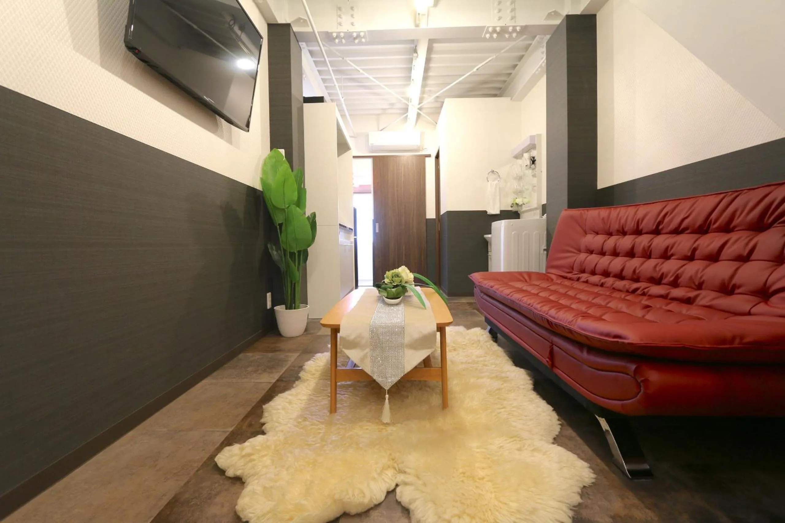 TV and multimedia in EK1 Elizabeth Garden Kuromon