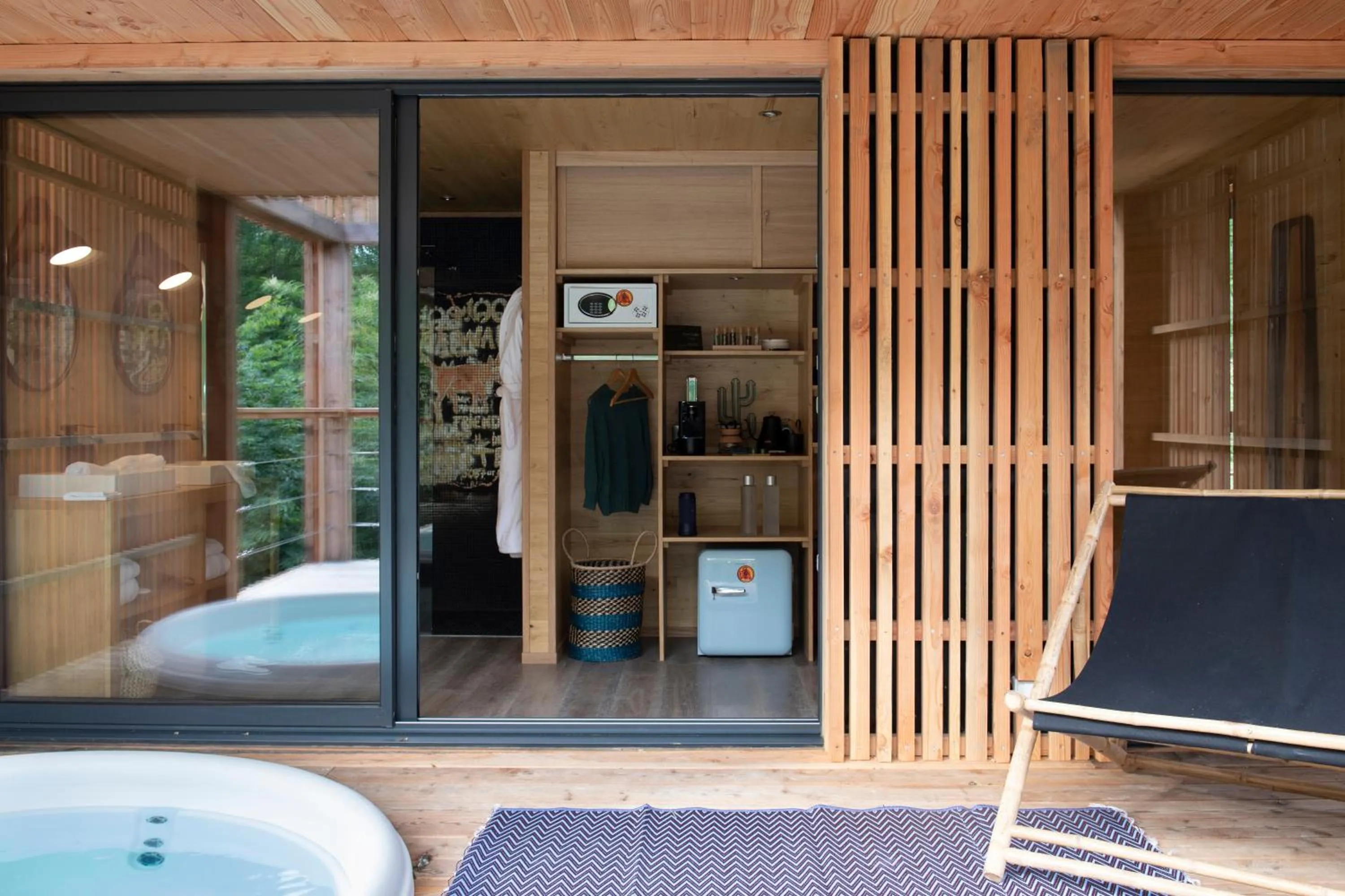 Patio in Loire Valley Lodges - Hotel