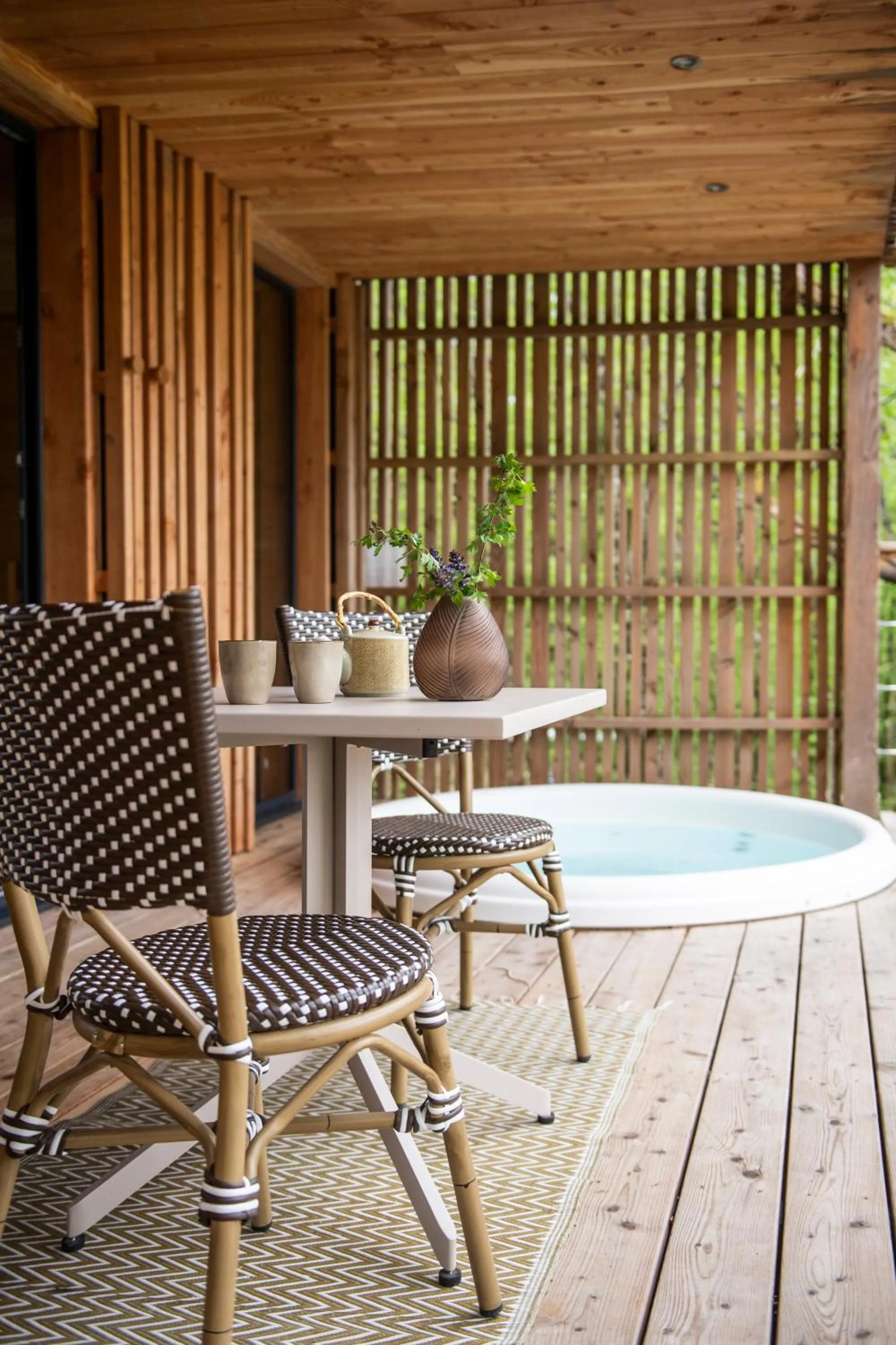 Hot Tub in Loire Valley Lodges - Hotel