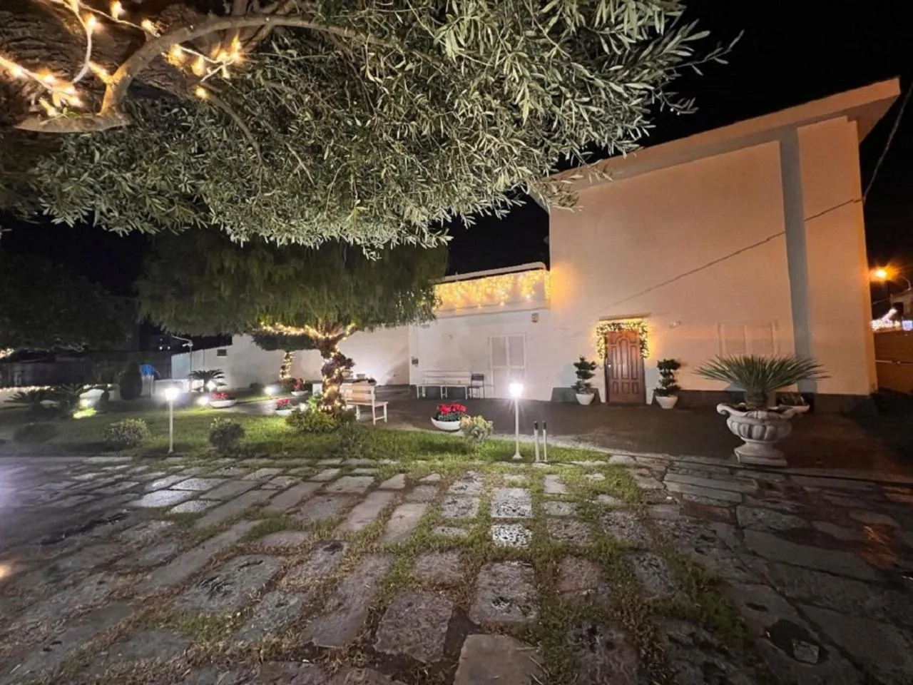 Property building in Home Olympus Vesuvio