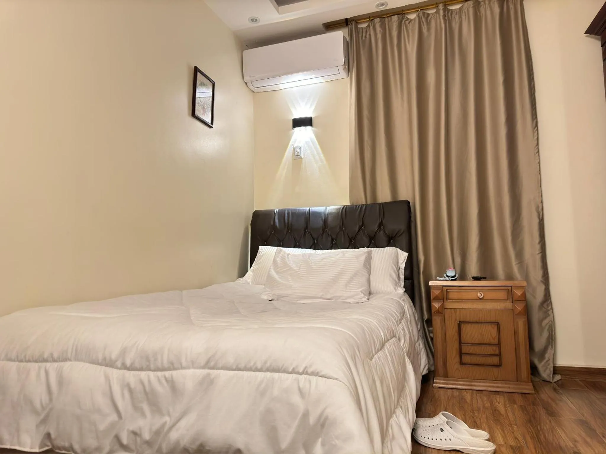 Bed in Pyramids Gardens Hotel