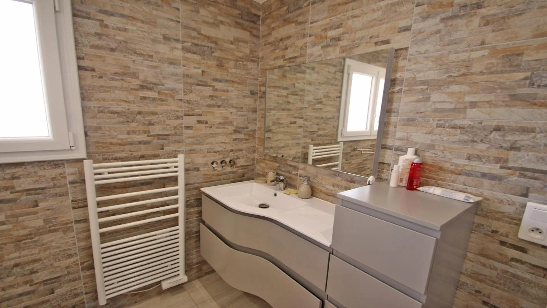 Bathroom in Les Saisons