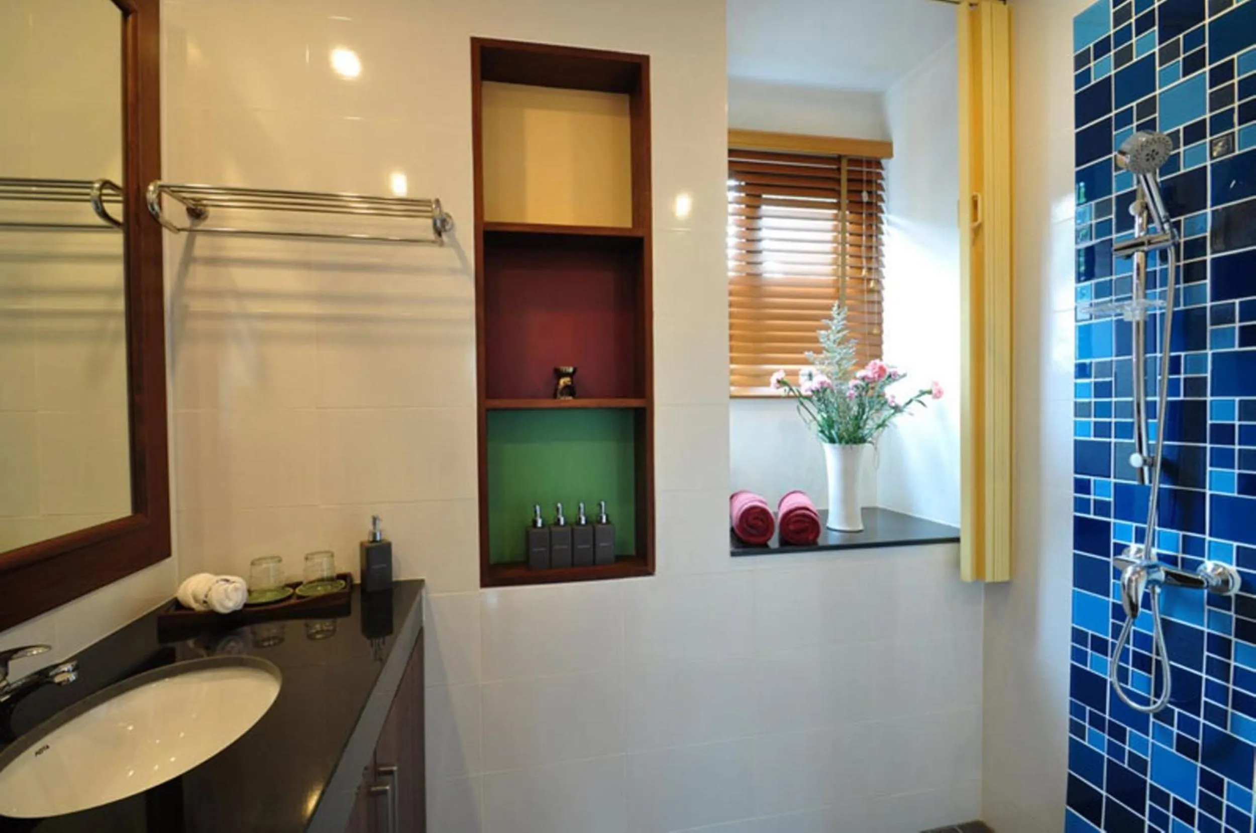 Bathroom in Samui Honey Suite