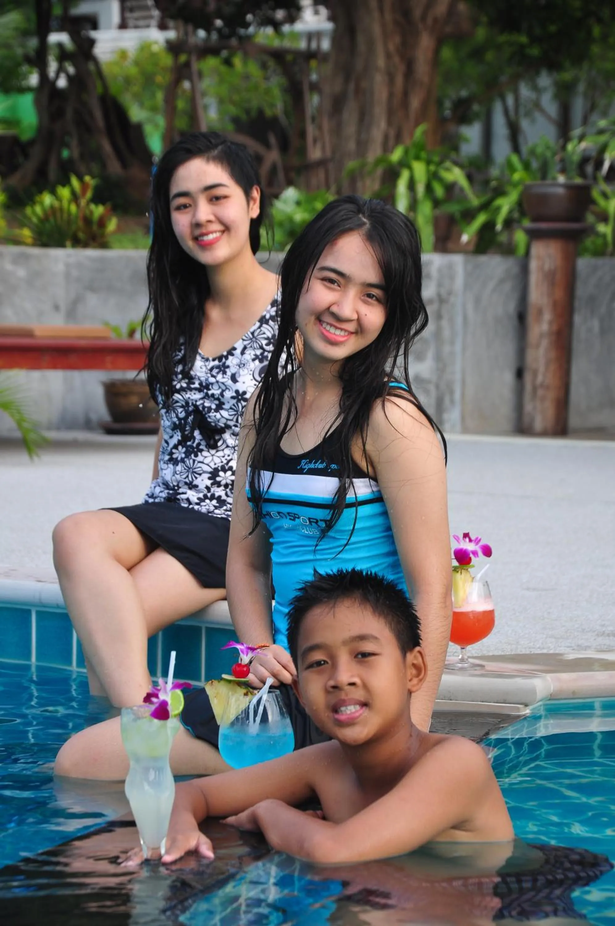 Swimming pool in Samui Honey Suite