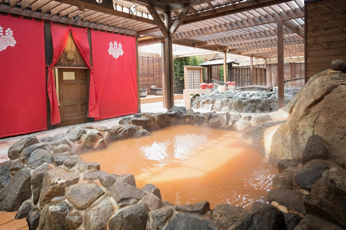 Hot Tub in Arima Kirari
