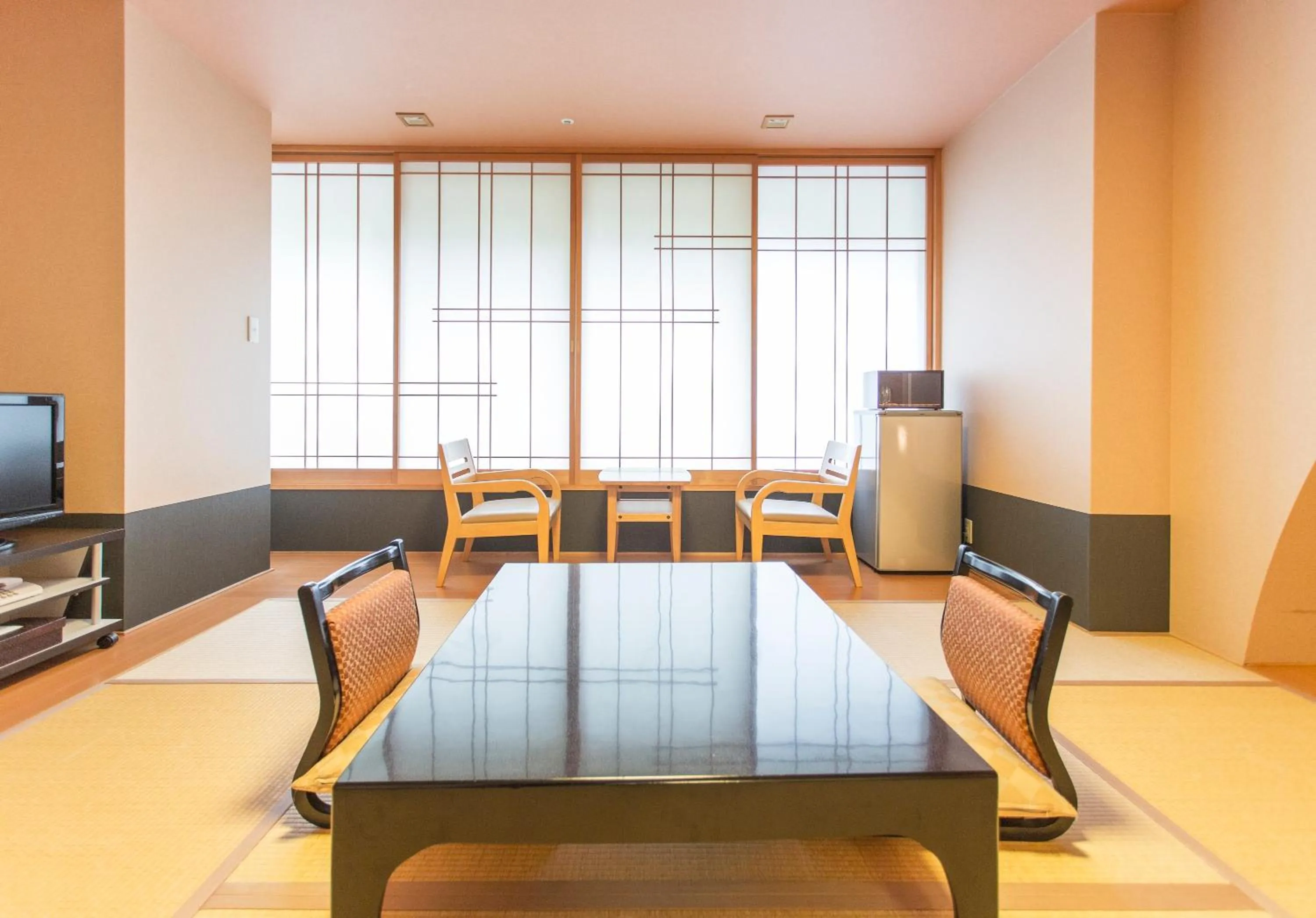 Photo of the whole room in Arima Kirari