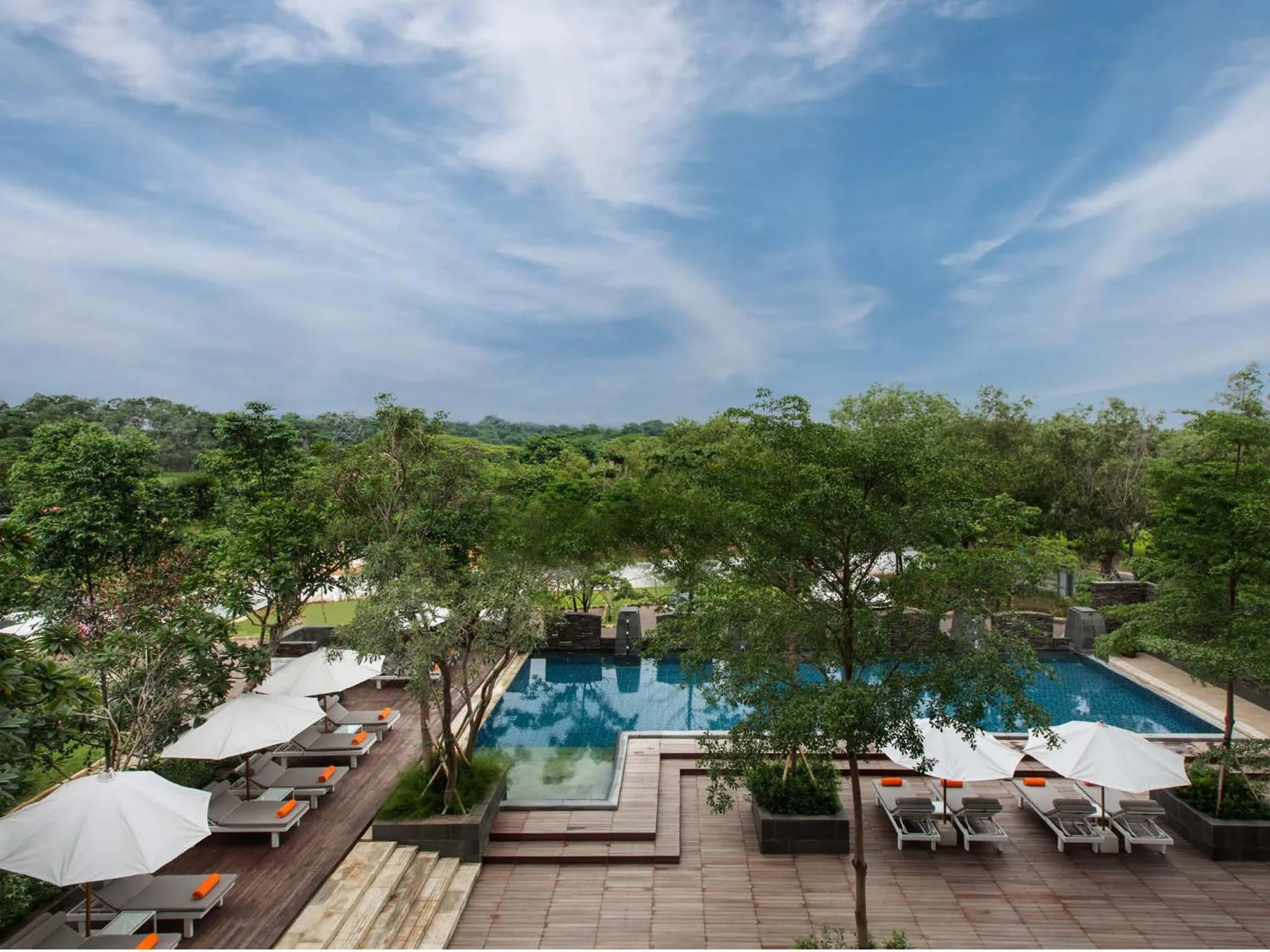 Swimming pool in Delonix Hotel Karawang