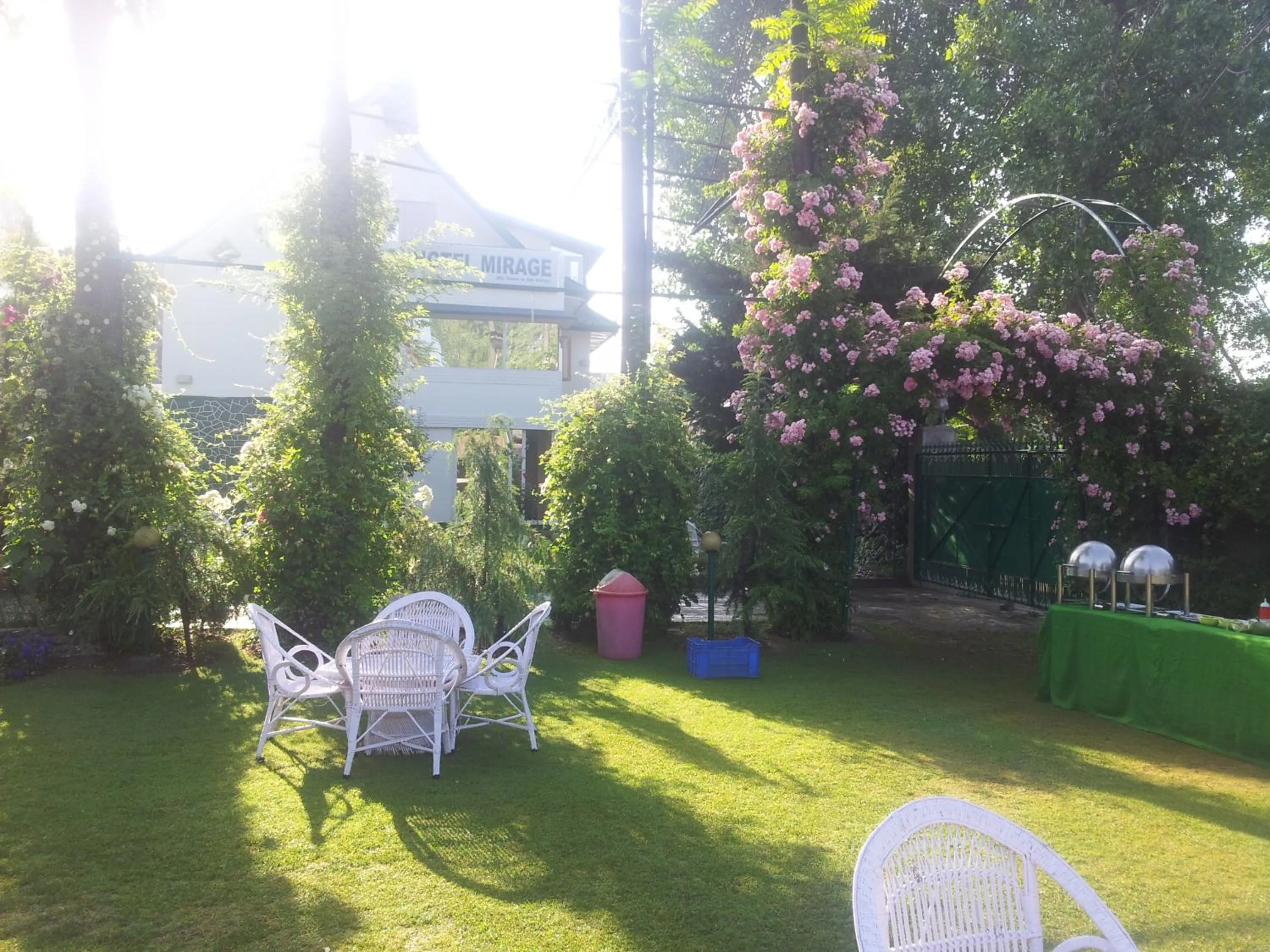 Food and drinks in Hotel Mirage