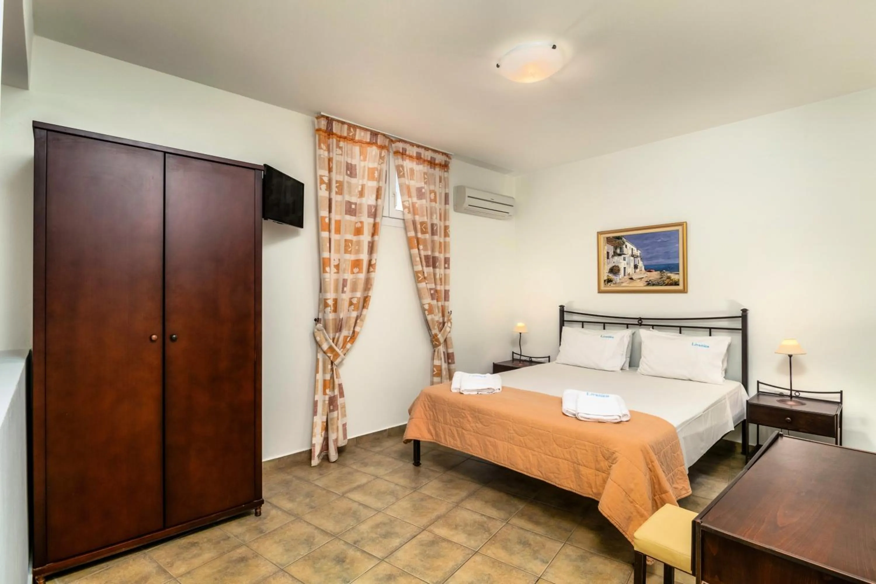 Photo of the whole room, Bed in Livanios Studios