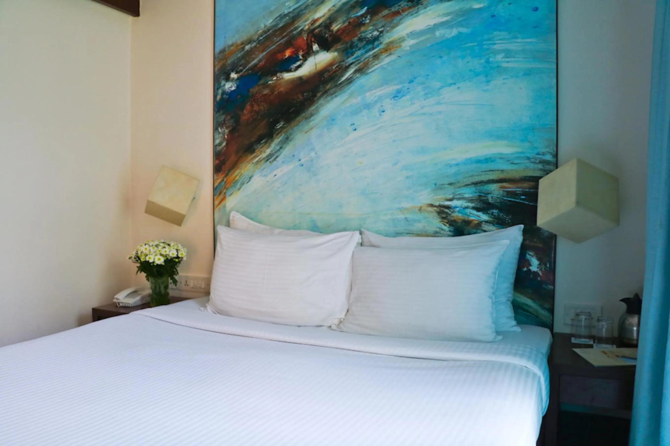 Bedroom, Bed in The Waterfront Shaw Lavasa