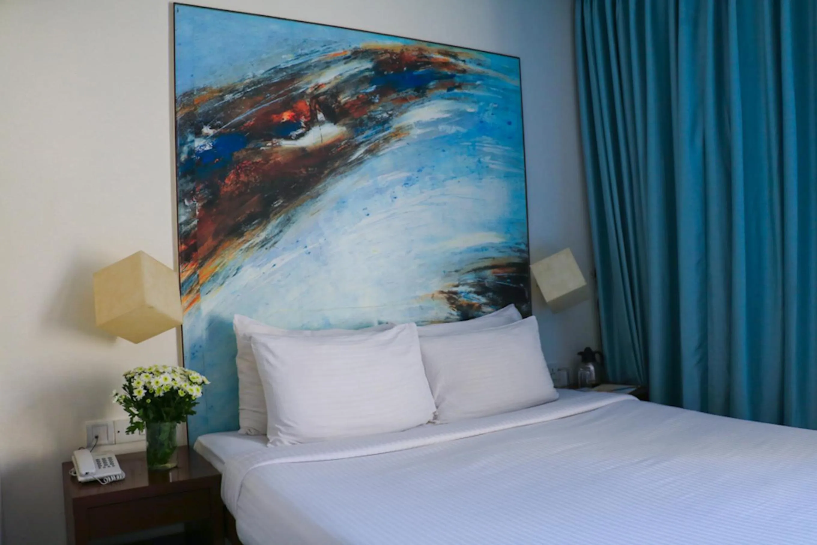 Bedroom, Bed in The Waterfront Shaw Lavasa