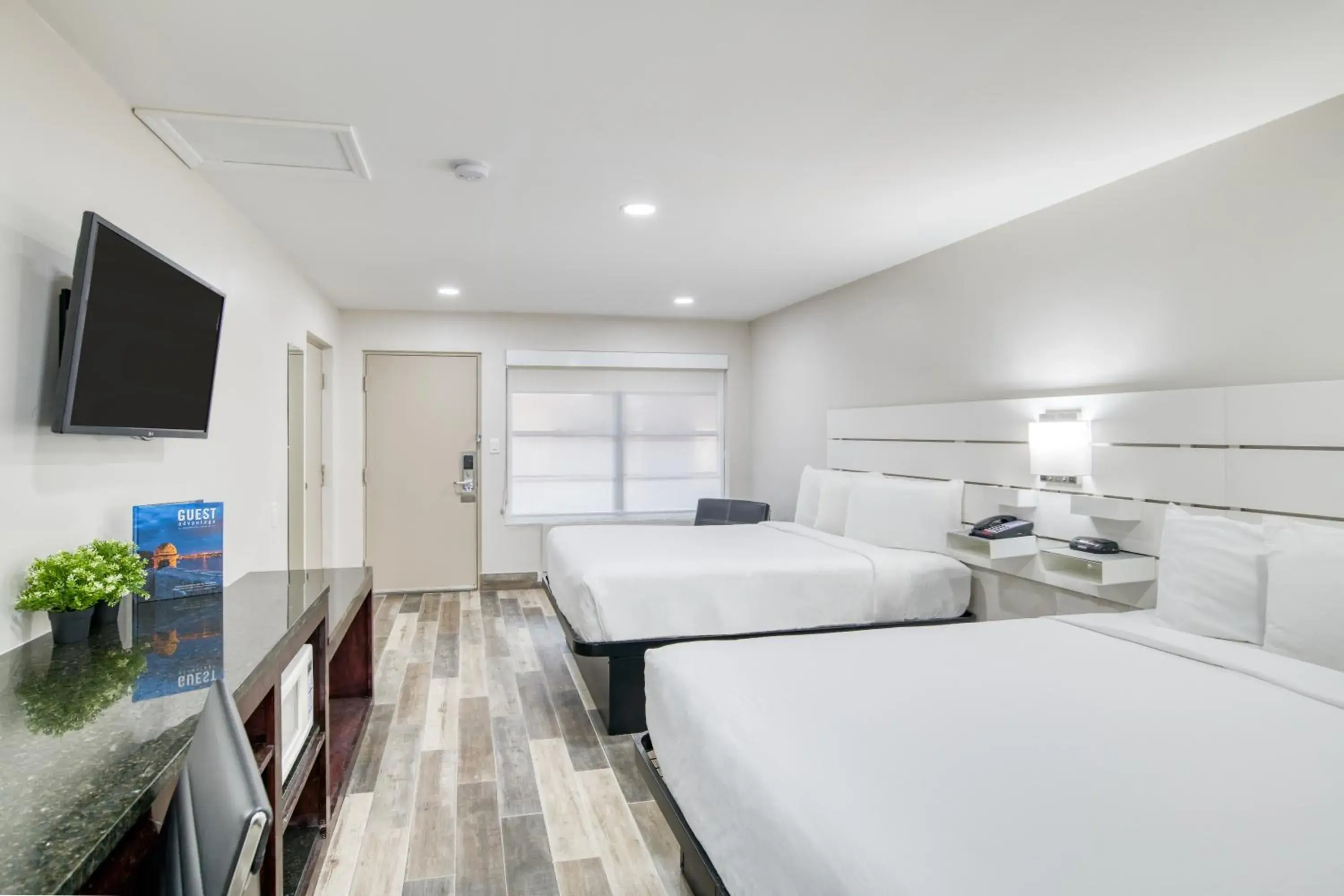 Queen Room - Disability Access/Non-Smoking in Villa 1565 - Saint Augustine Queen Room - Disability Access/Non-Smoking in Villa 1565 - Saint Augustine