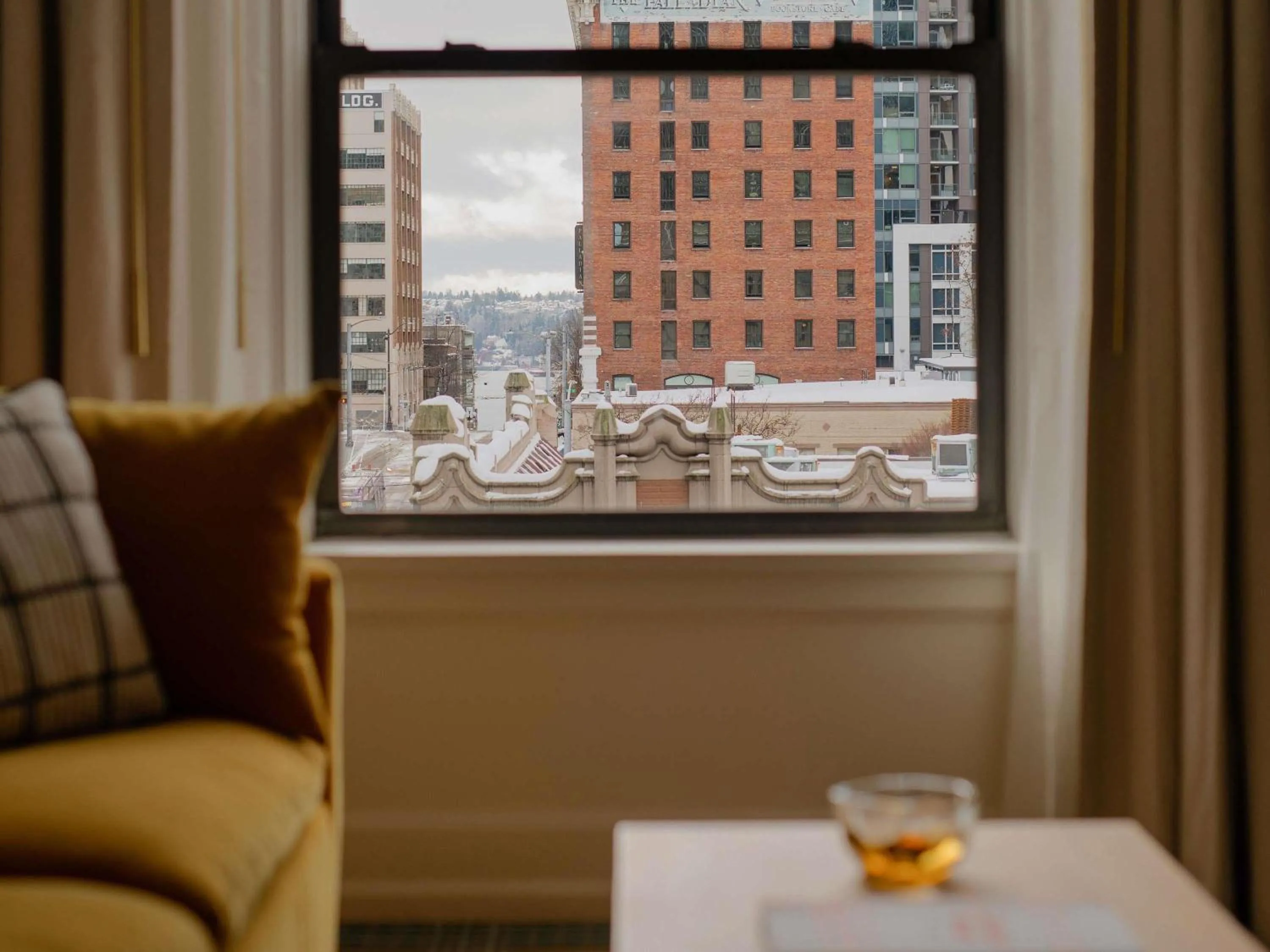Bedroom in Ändra Hotel Seattle - MGallery Collection