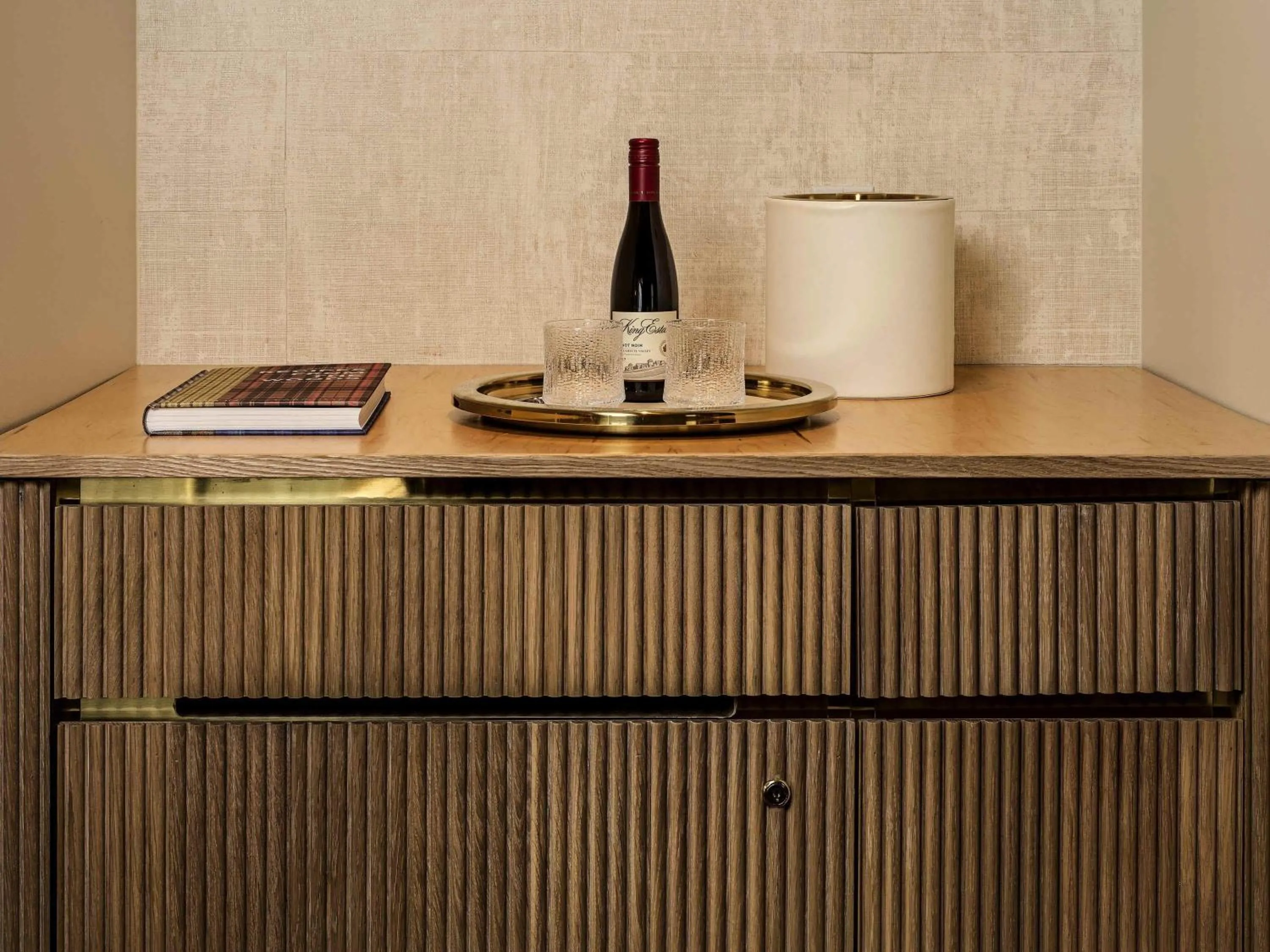 Restaurant/places to eat in Ändra Hotel Seattle - MGallery Collection