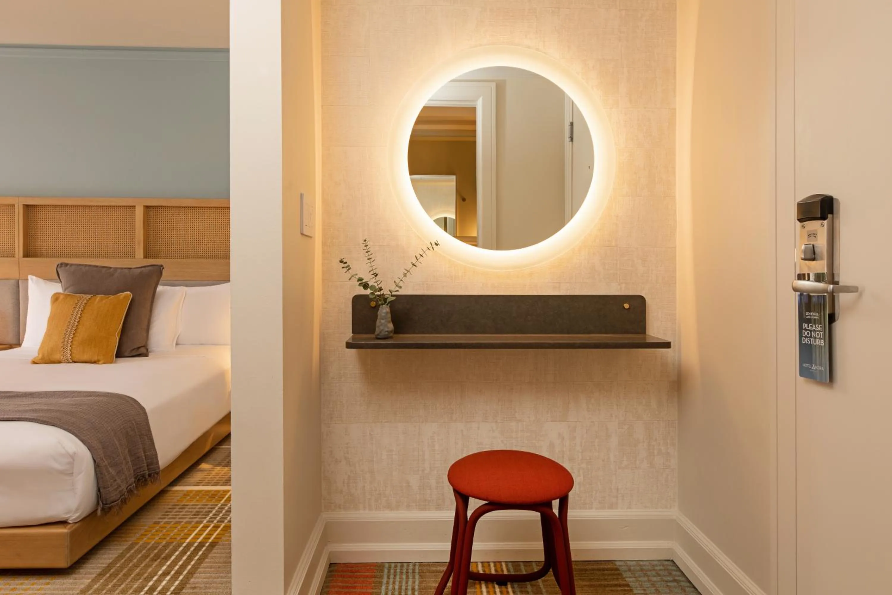 Bedroom, Bed in Ändra Hotel Seattle - MGallery Collection