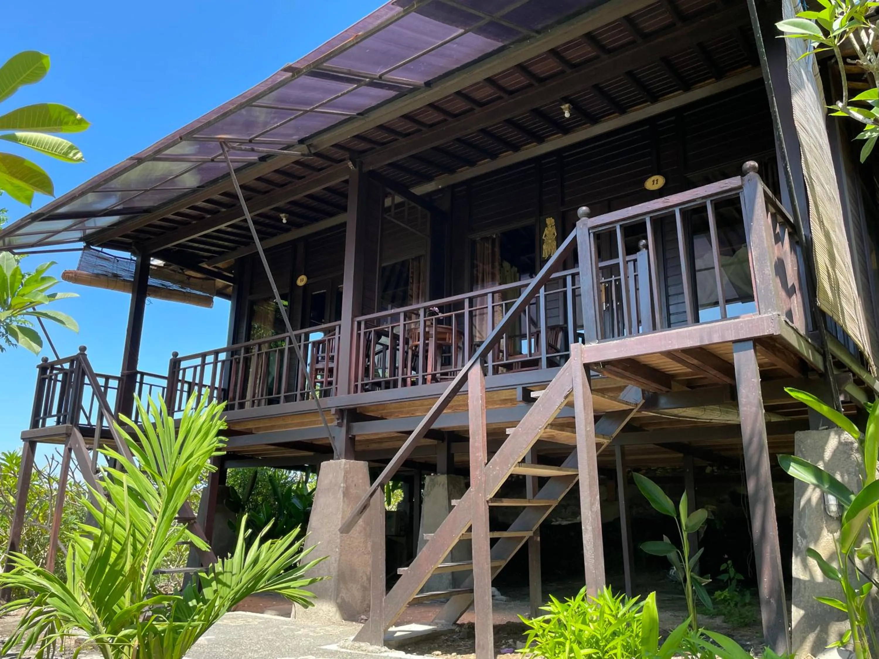 Property building in Poh Manis Lembongan