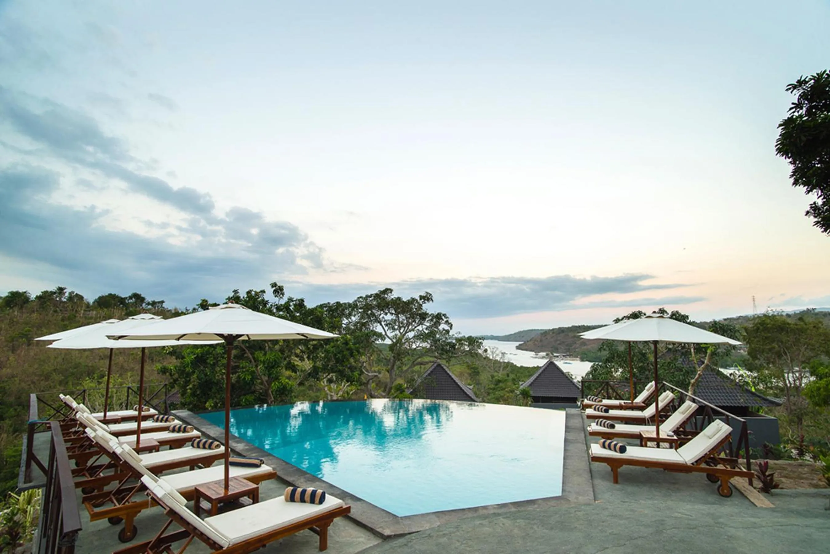 Swimming pool in Poh Manis Lembongan