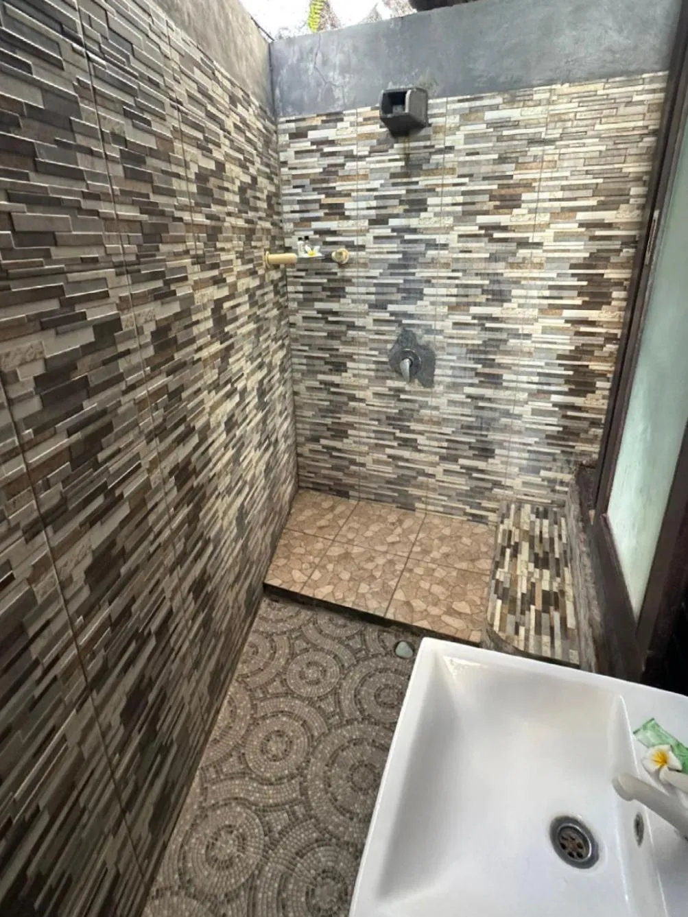 Bathroom in Poh Manis Lembongan