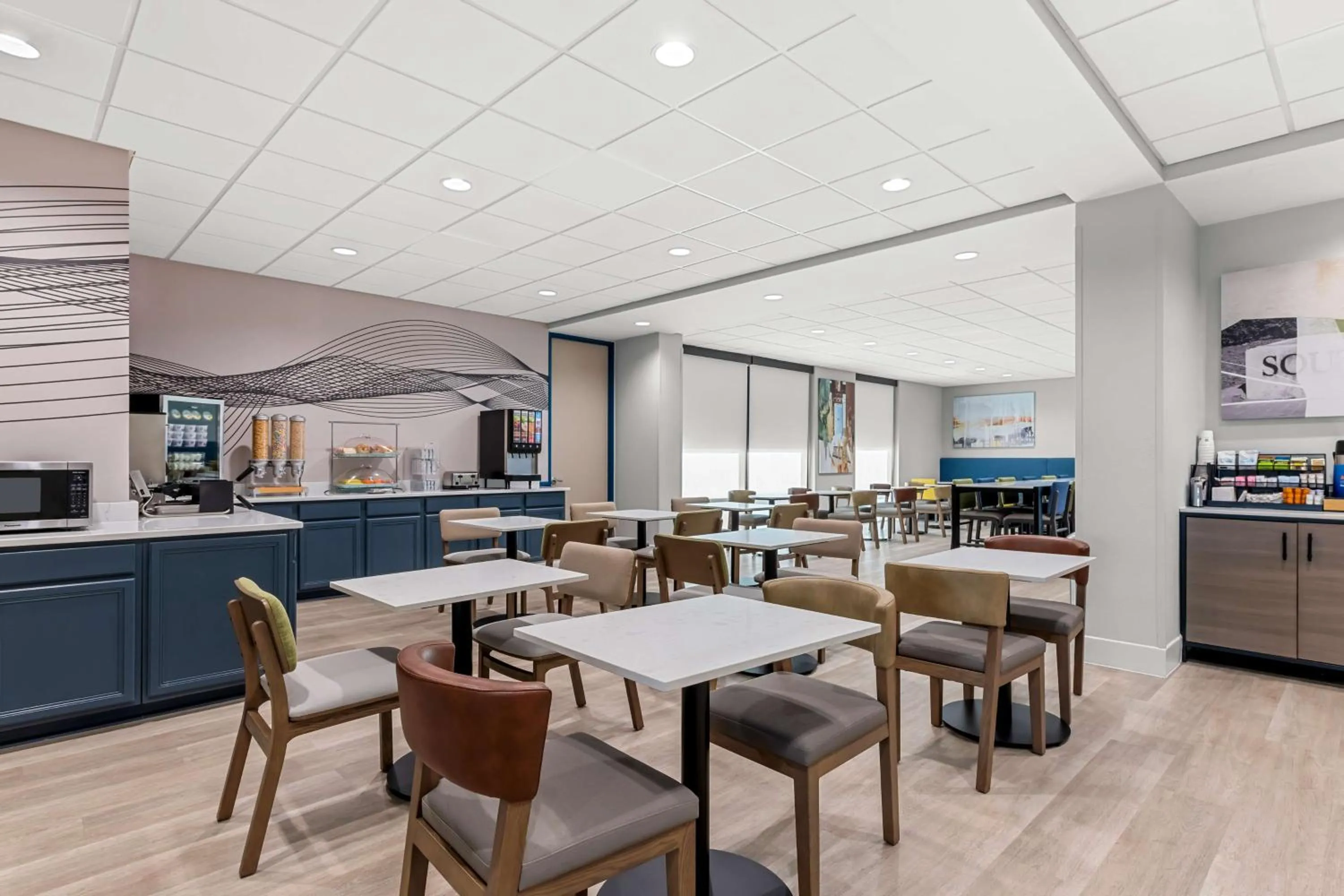 Breakfast in Best Western Plus Lower South End