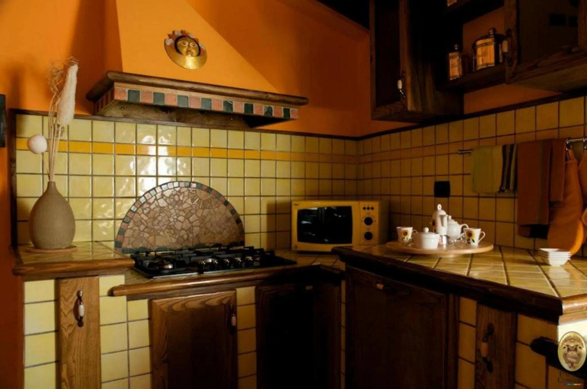 Kitchen or kitchenette in Palazzo Conforti Tree House Resort