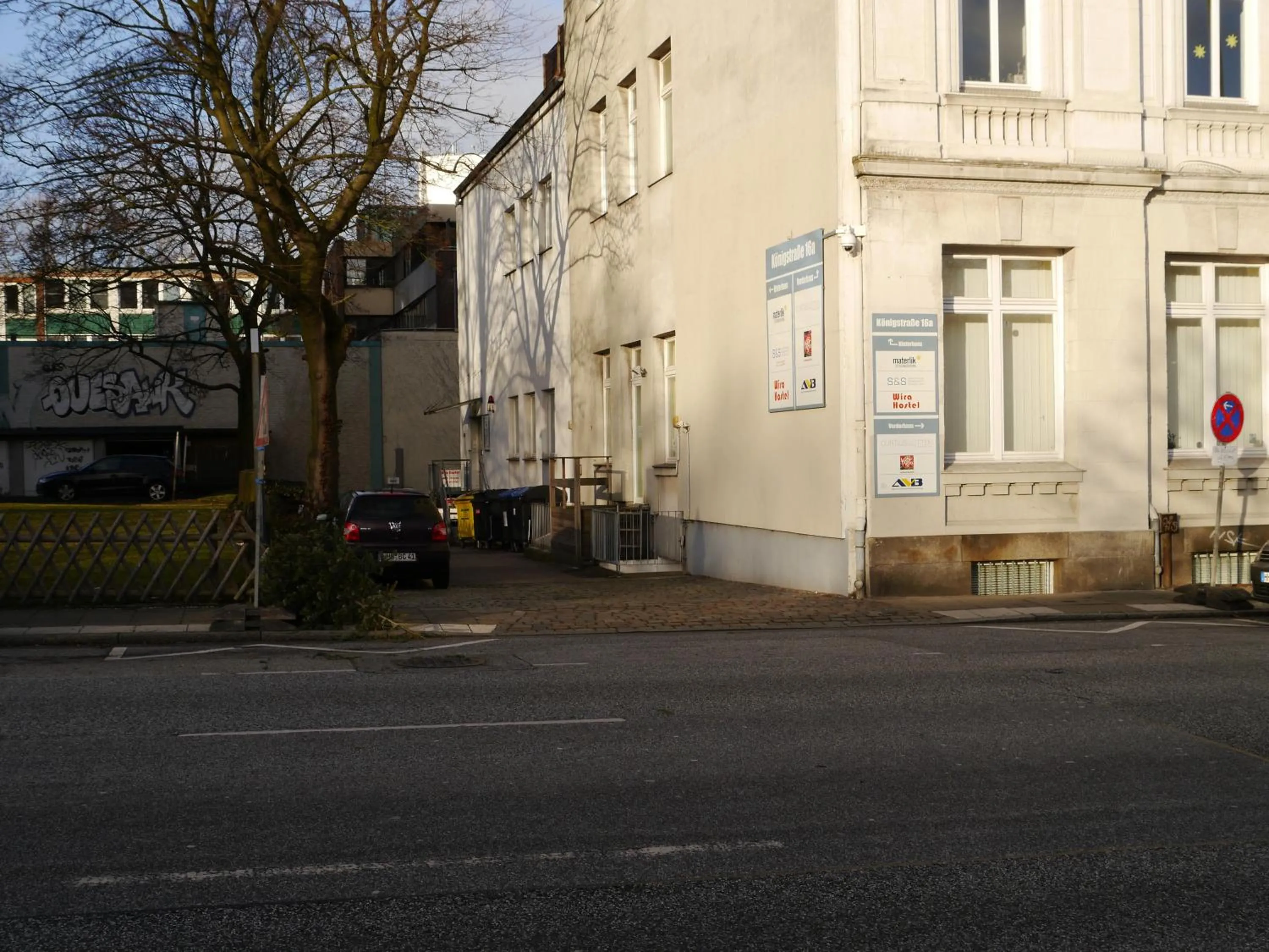 Facade/entrance in Pauli Hostel