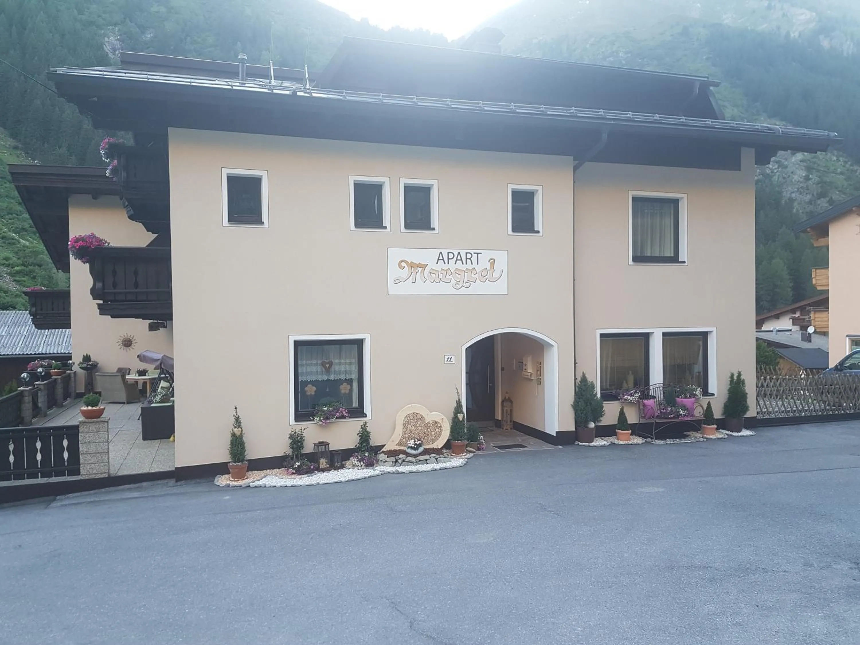 Property building in Haus Margret