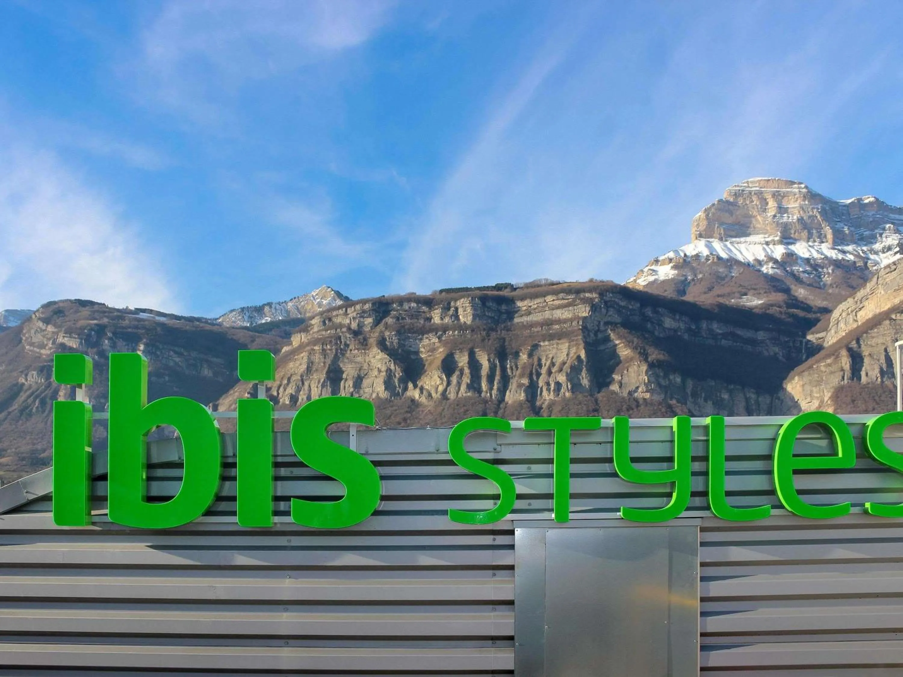Property building in Ibis Styles Crolles Grenoble A41