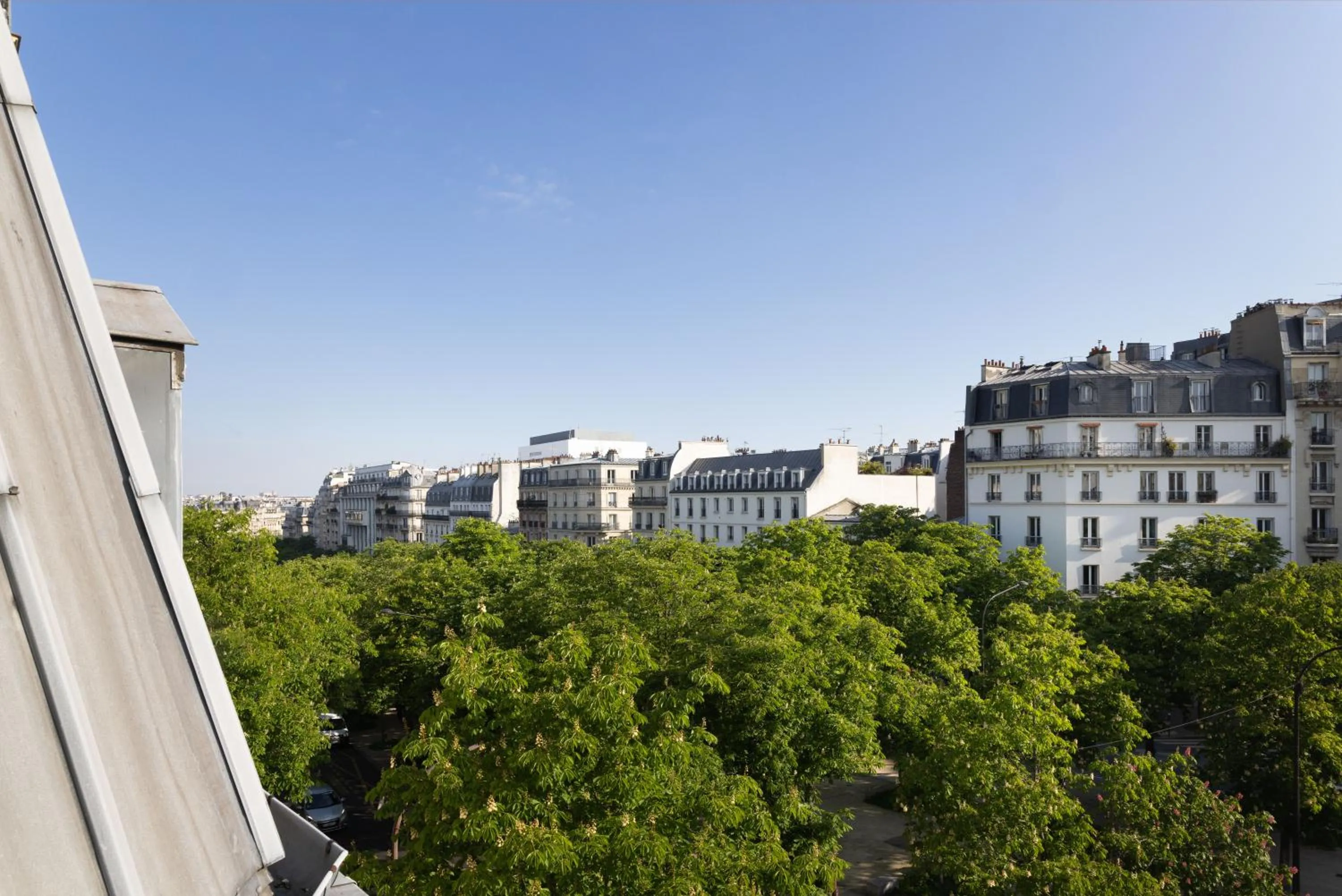 Natural landscape in Hotel Korner Montparnasse