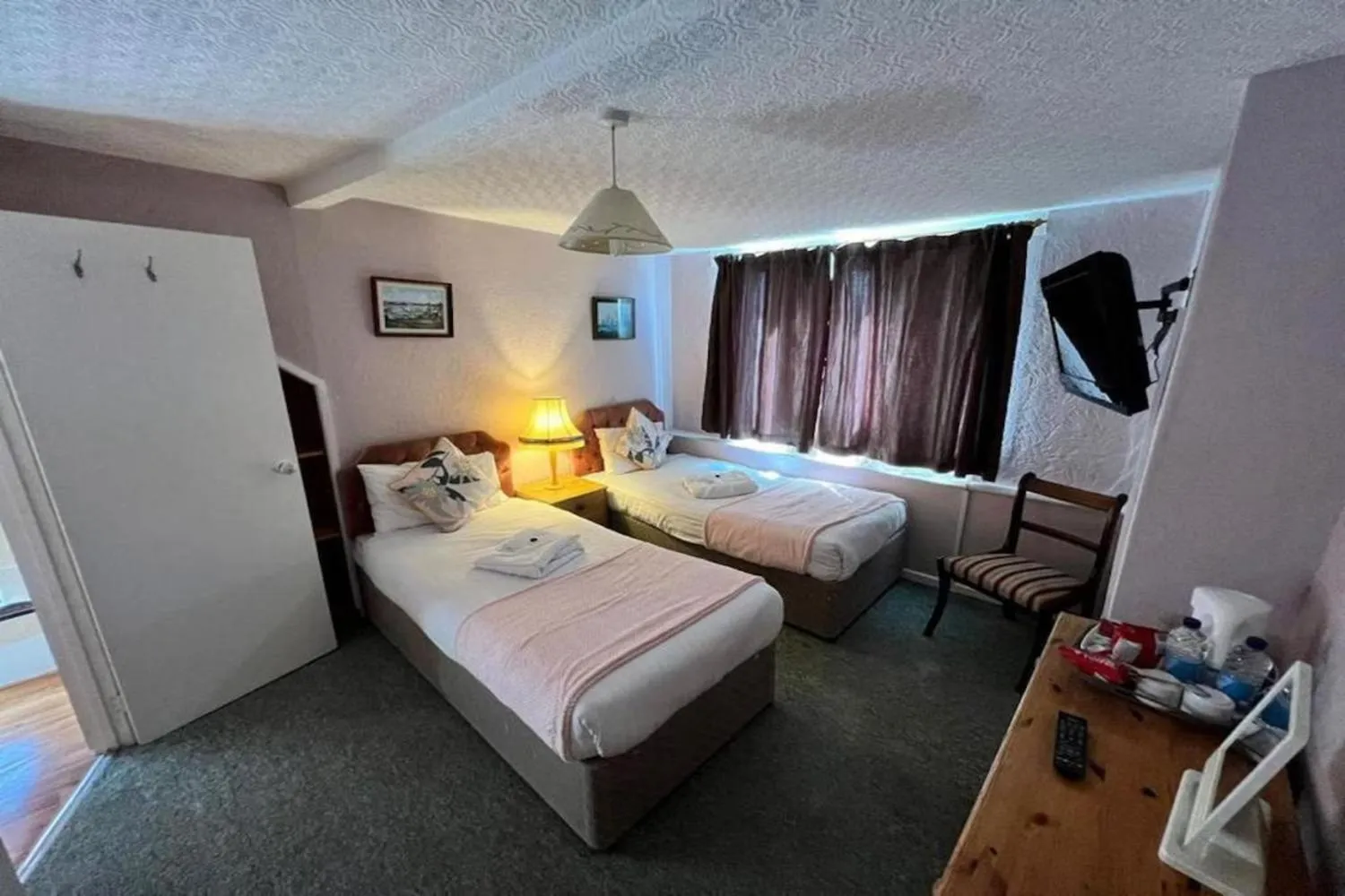 Bedroom, Bed in Belvedere Guest House, Great Yarmouth