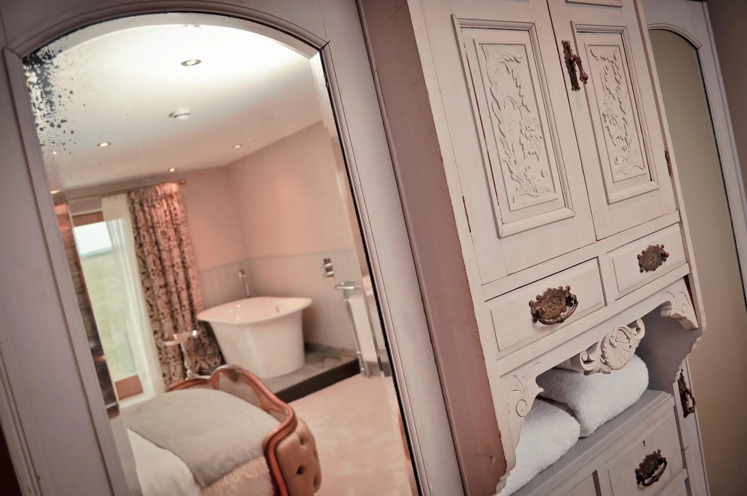 Bathroom in The Joiners Arms