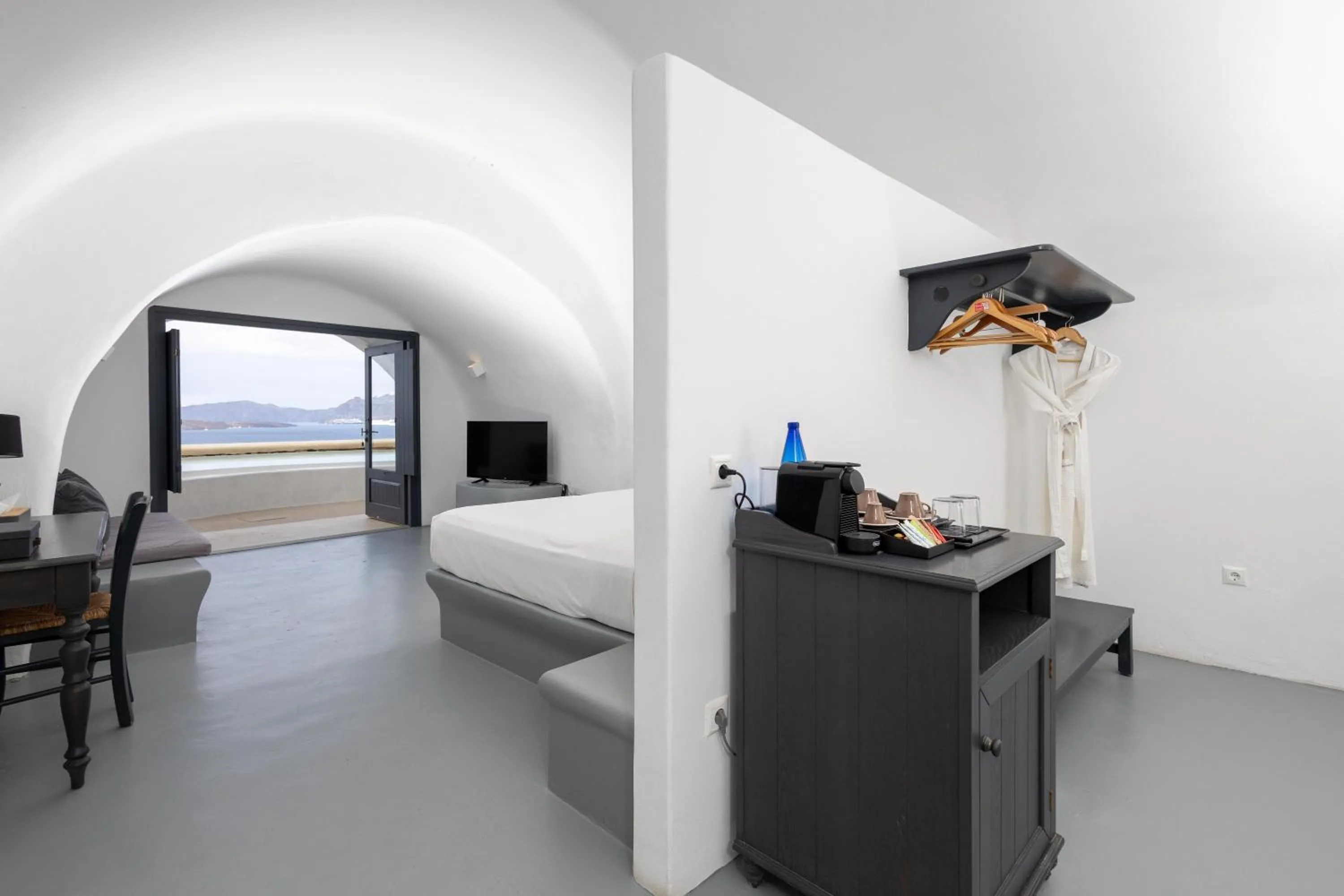 Photo of the whole room, Bed in Grand Ambassador Santorini Hotel