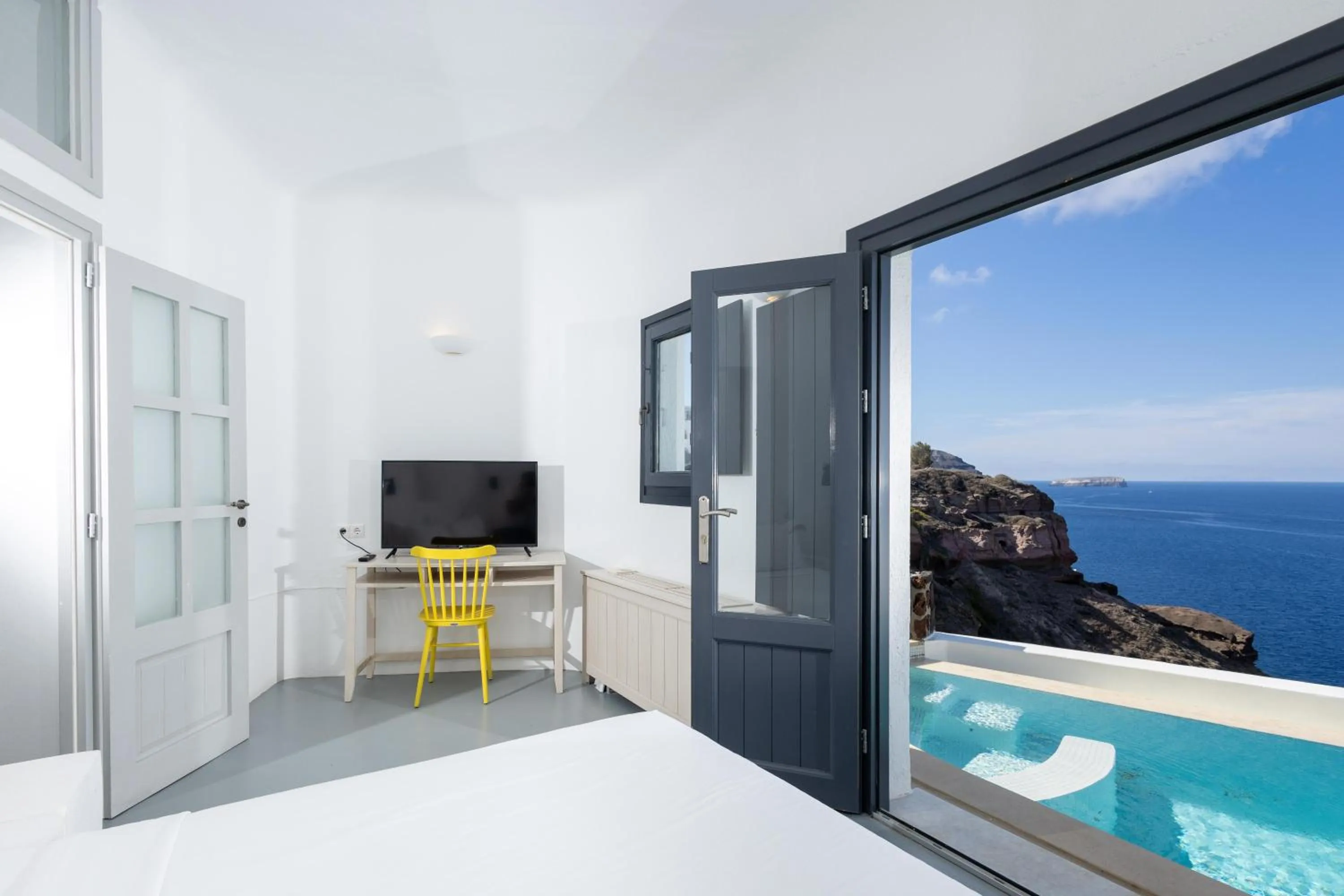 Photo of the whole room in Grand Ambassador Santorini Hotel