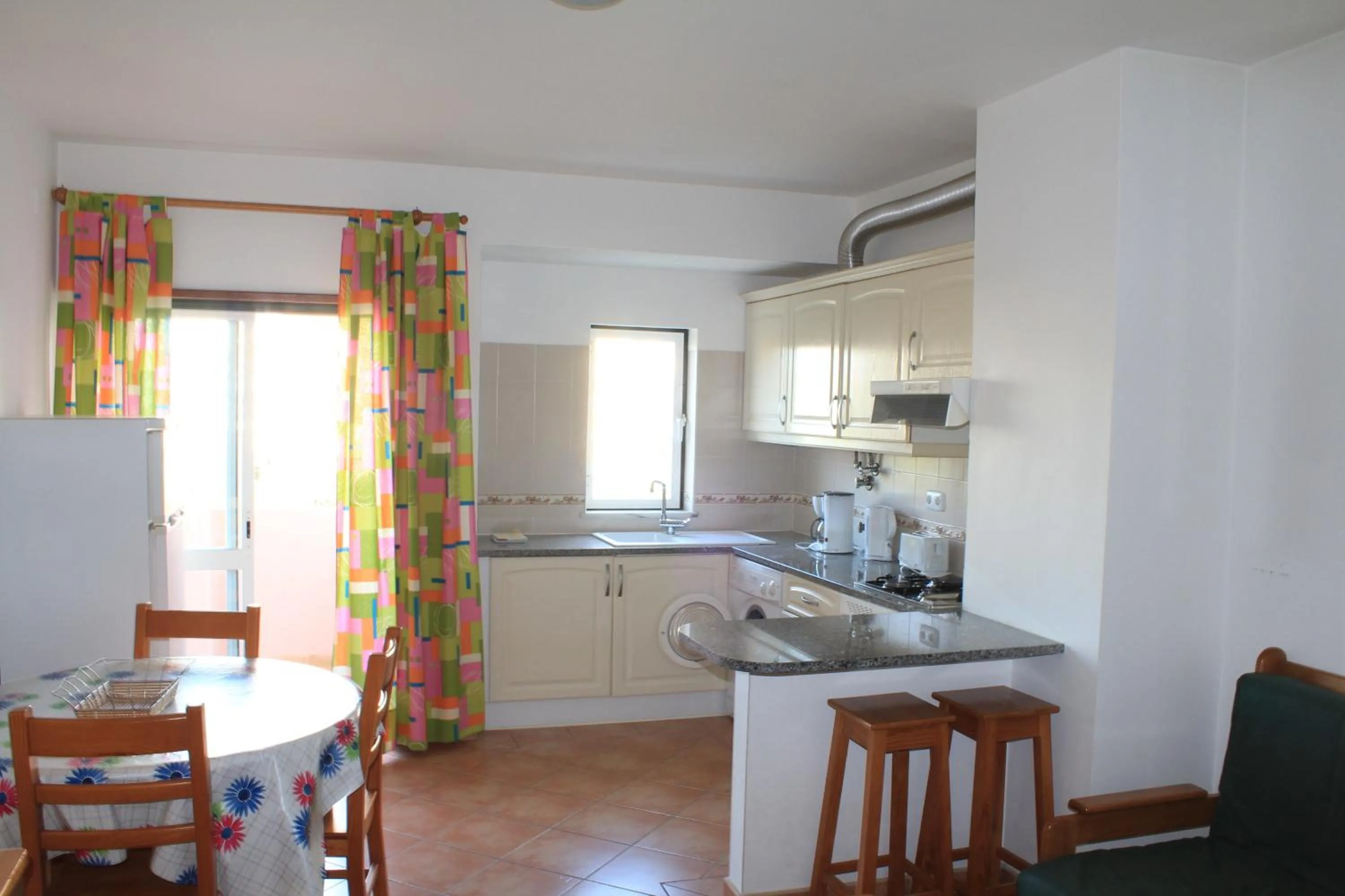 Kitchen or kitchenette in Castelos da Rocha