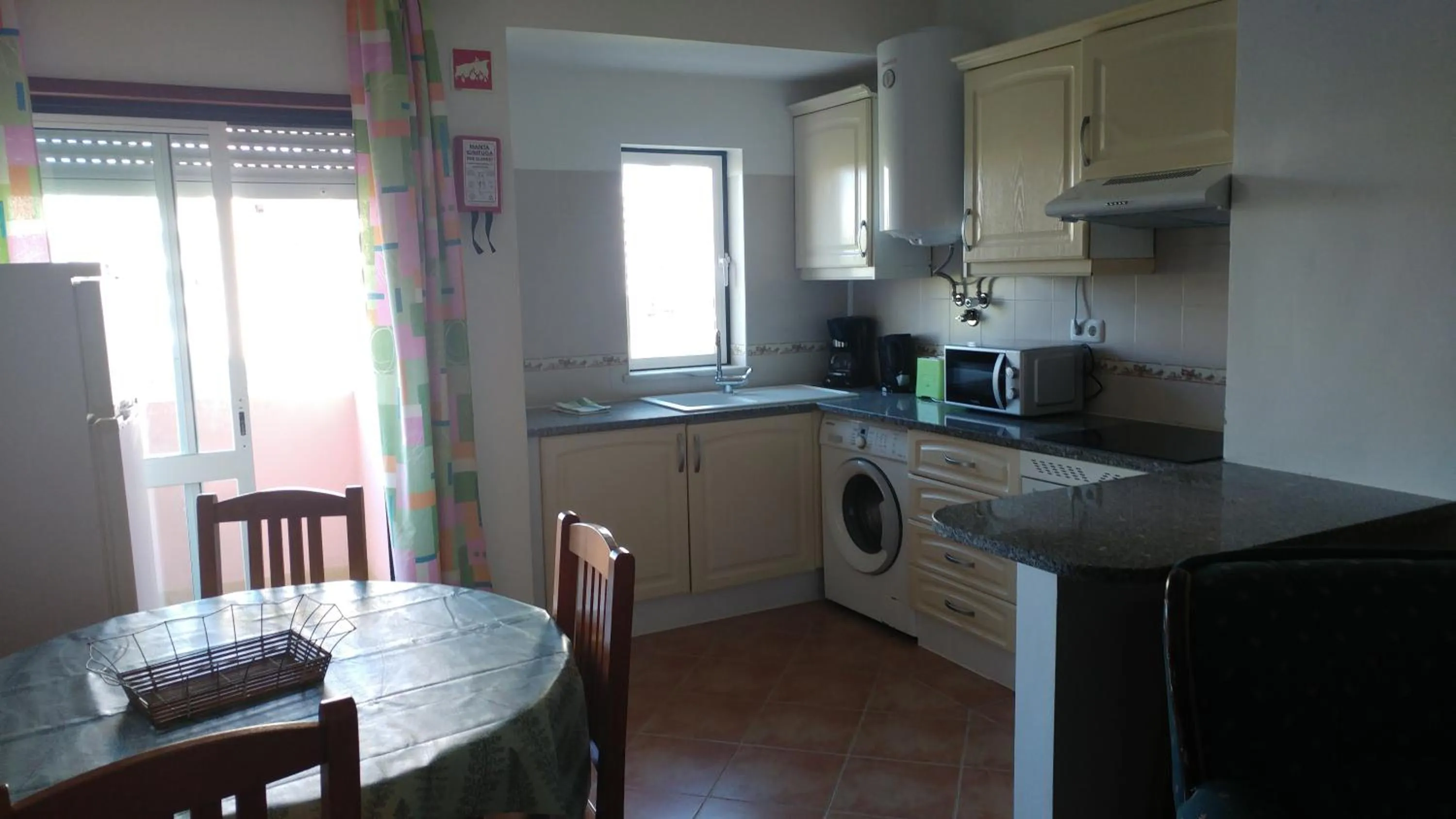 Dining area in Castelos da Rocha
