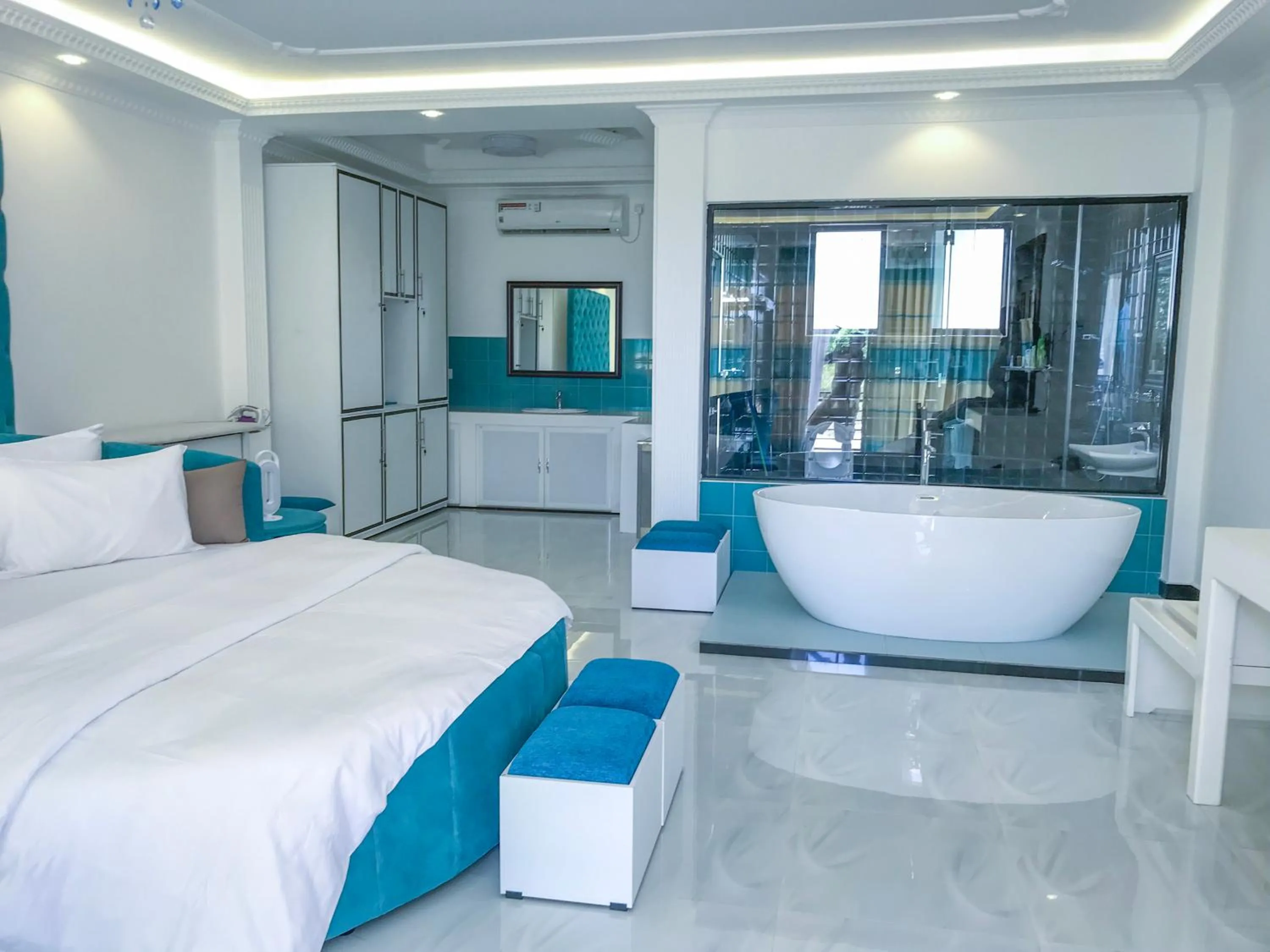 Bed in The Lion Kingdom Sigiriya