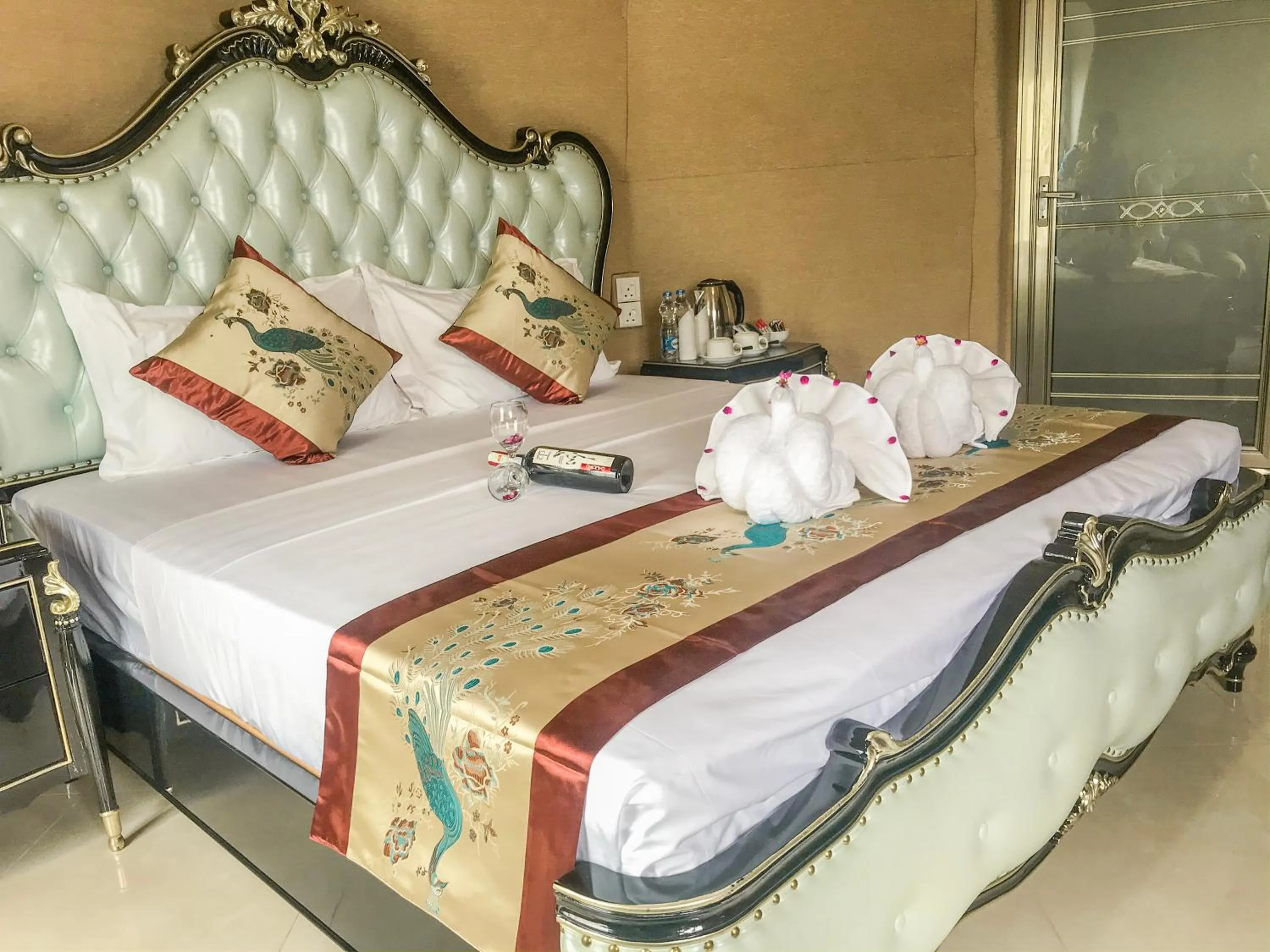 Bed in The Lion Kingdom Sigiriya