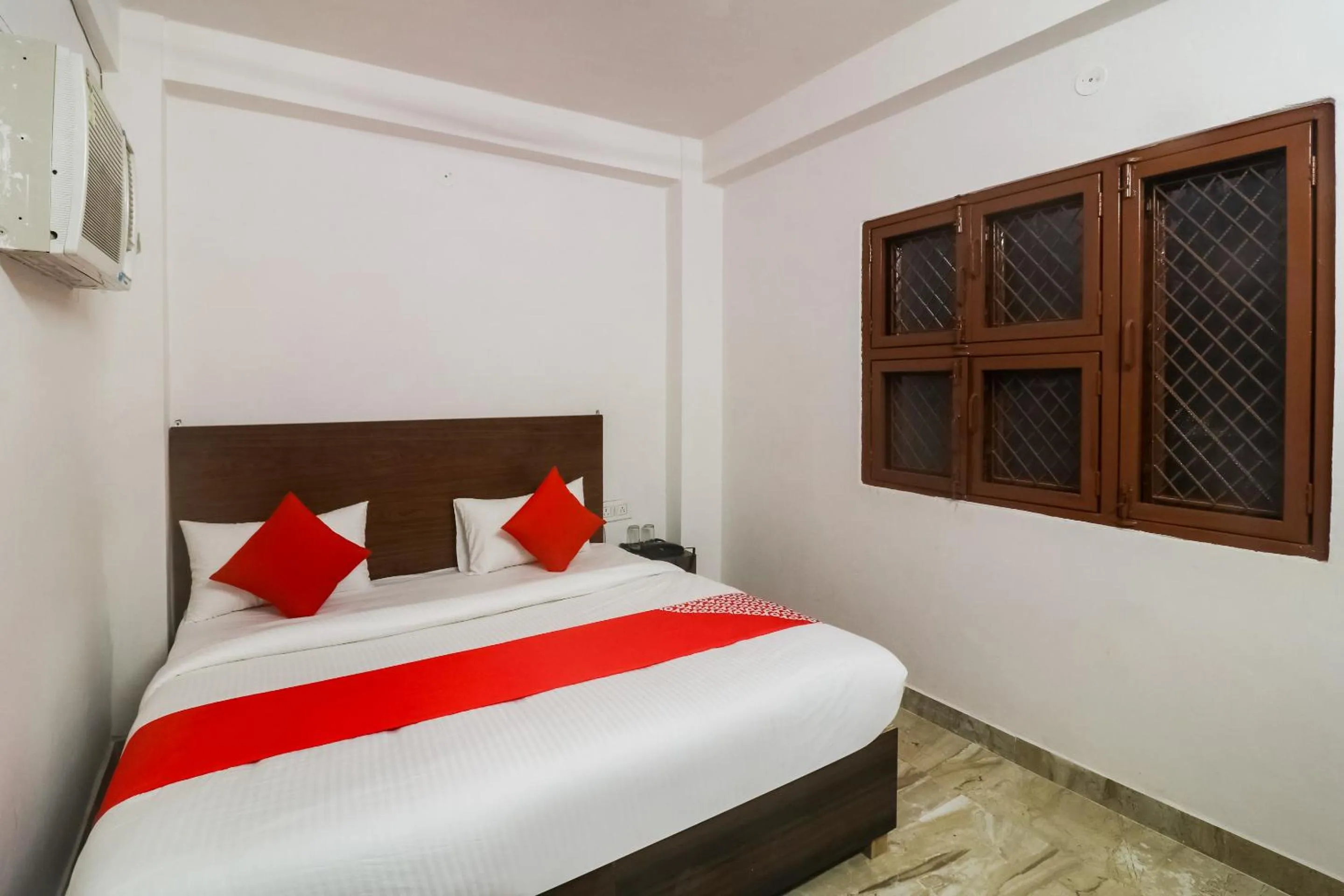 Bedroom in Hotel O Lovely Inn Near Akshardham